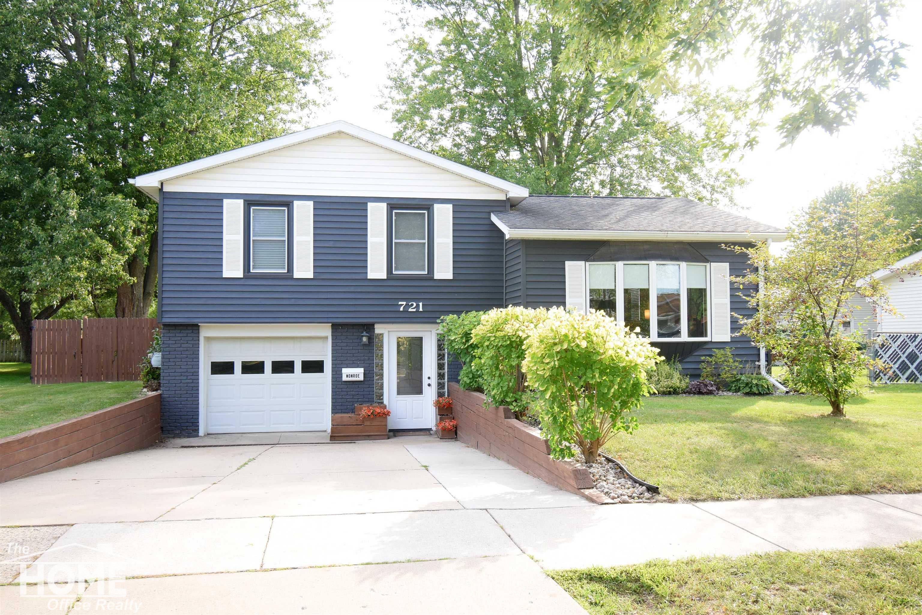 721 Huntington Drive — photo