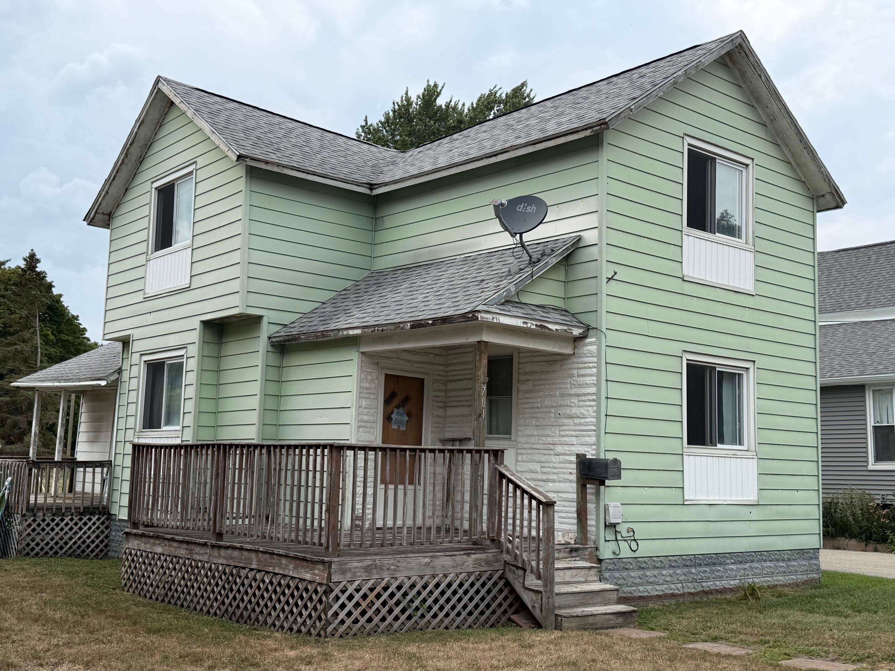 701 N Catherine Street — photo