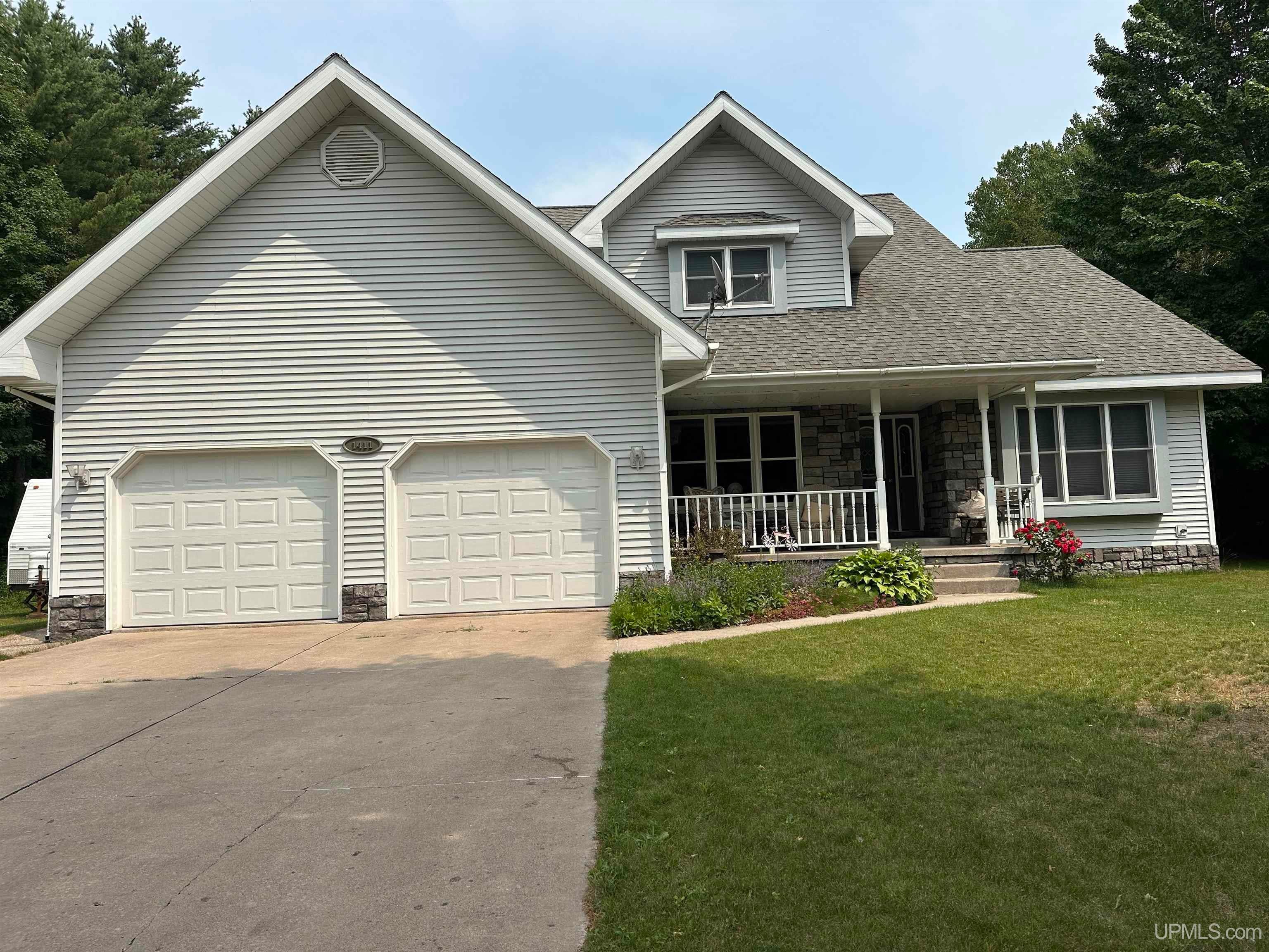 1411 Copper Drive — photo