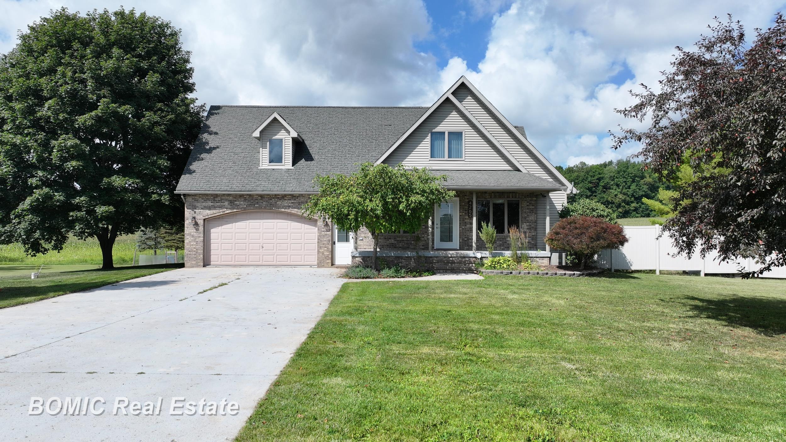 4265 Hurds Corner Road — photo