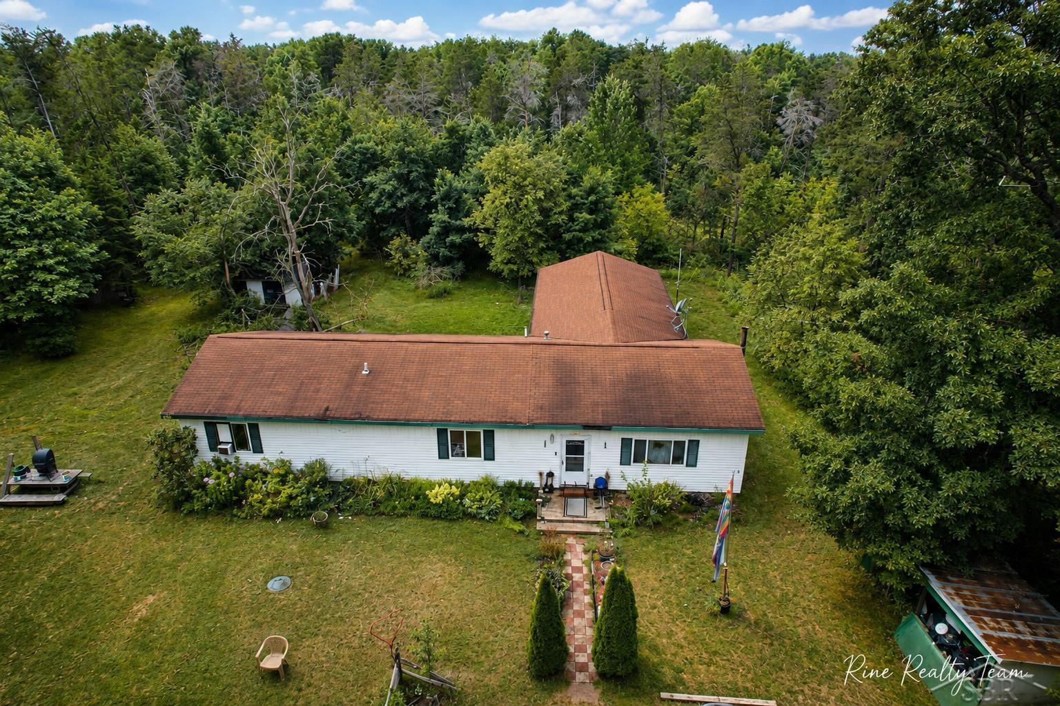 10882 Chase Bridge Road — photo
