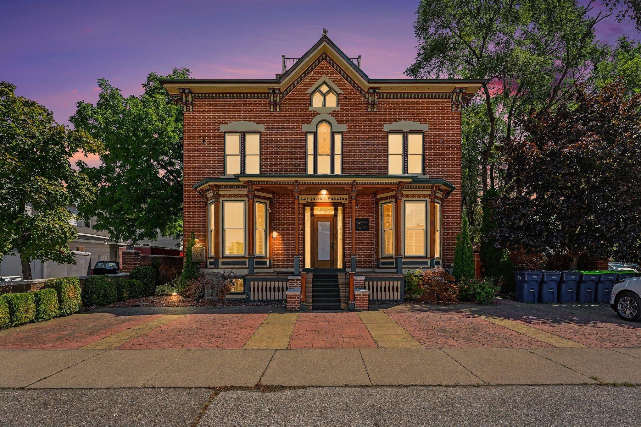 814 N Monroe Street — photo