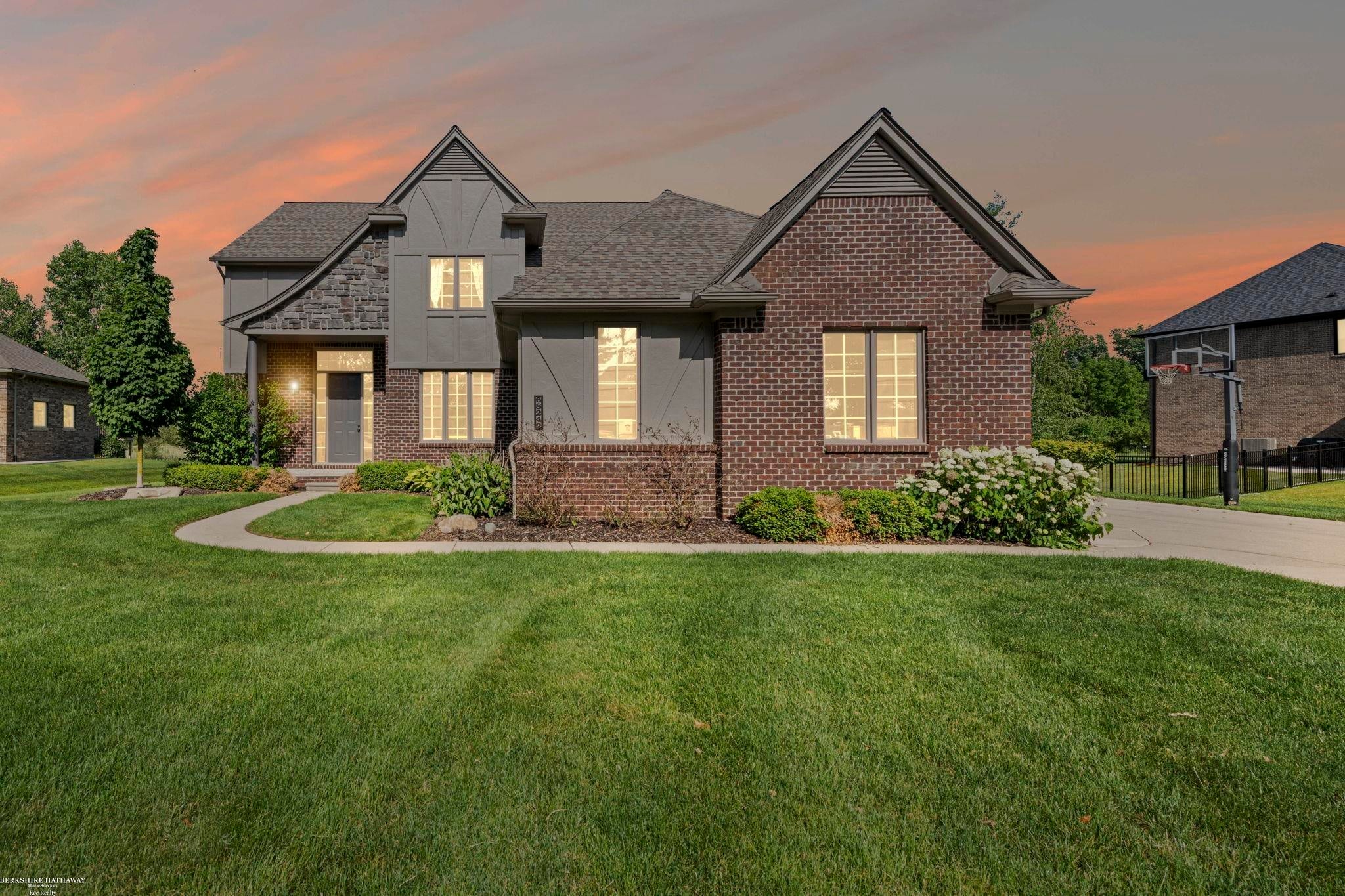68242 Lake Angela Pointe Street — photo