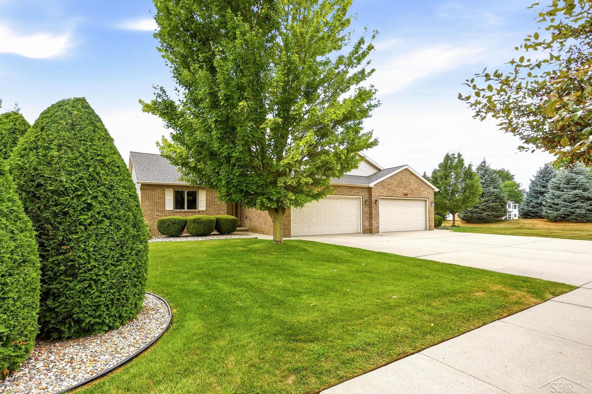 8971 N Brookshire Drive — photo