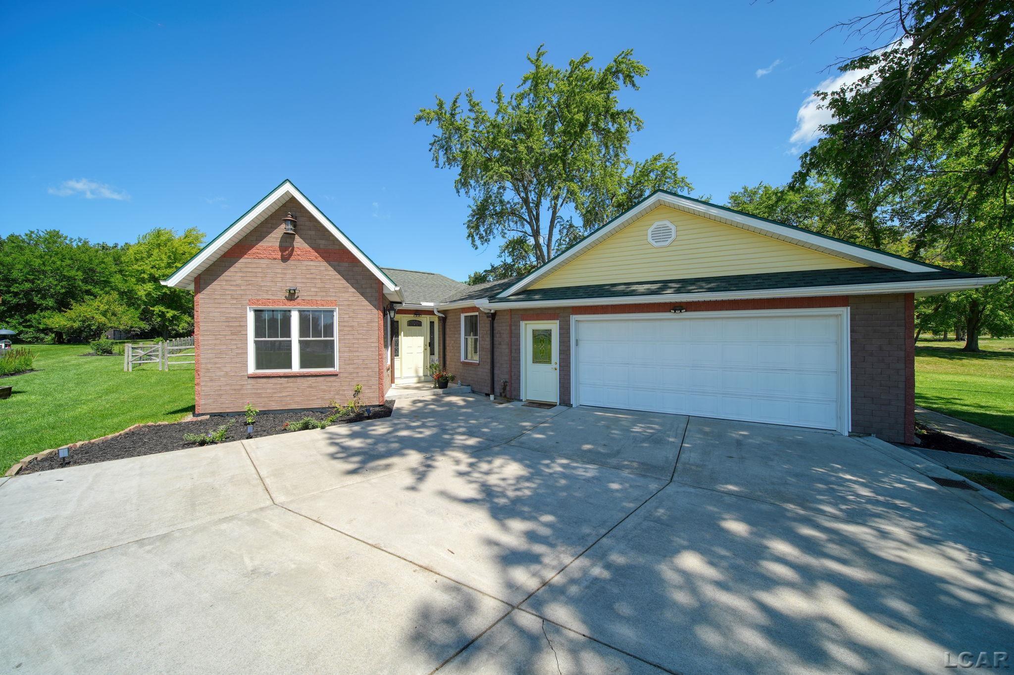 2301 Wolf Creek Highway — photo