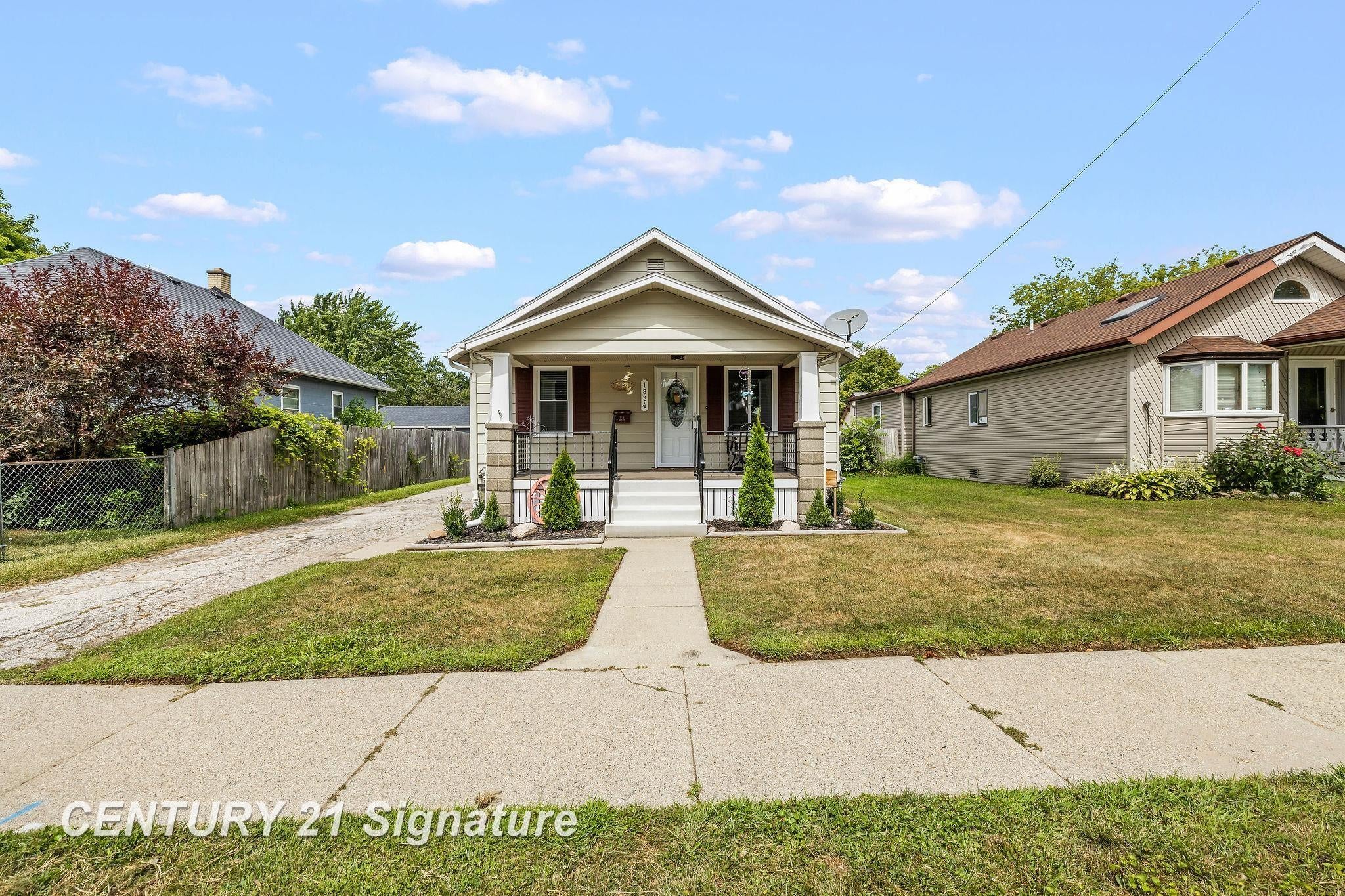 1834 Allegan Street — photo