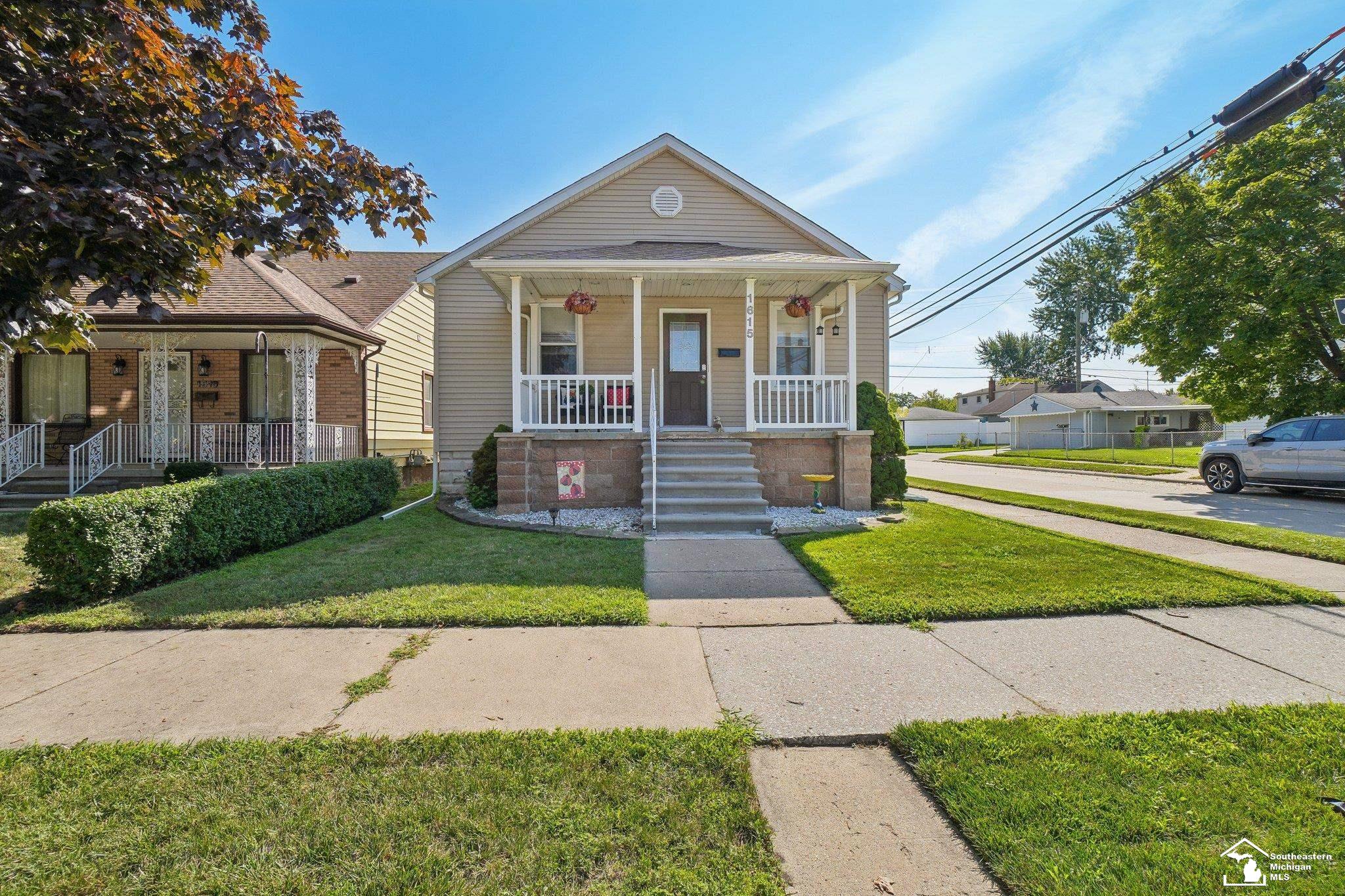 1615 Cora Street — photo