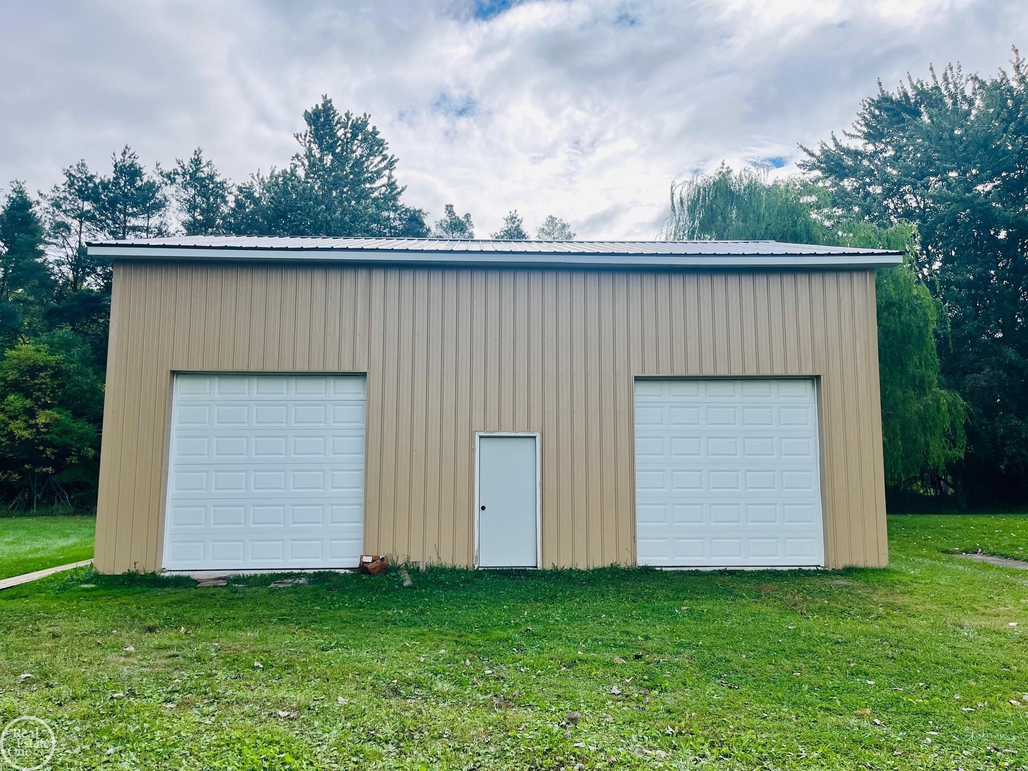 9250 Rynn Road, Avoca, MI 48006 — photo 2