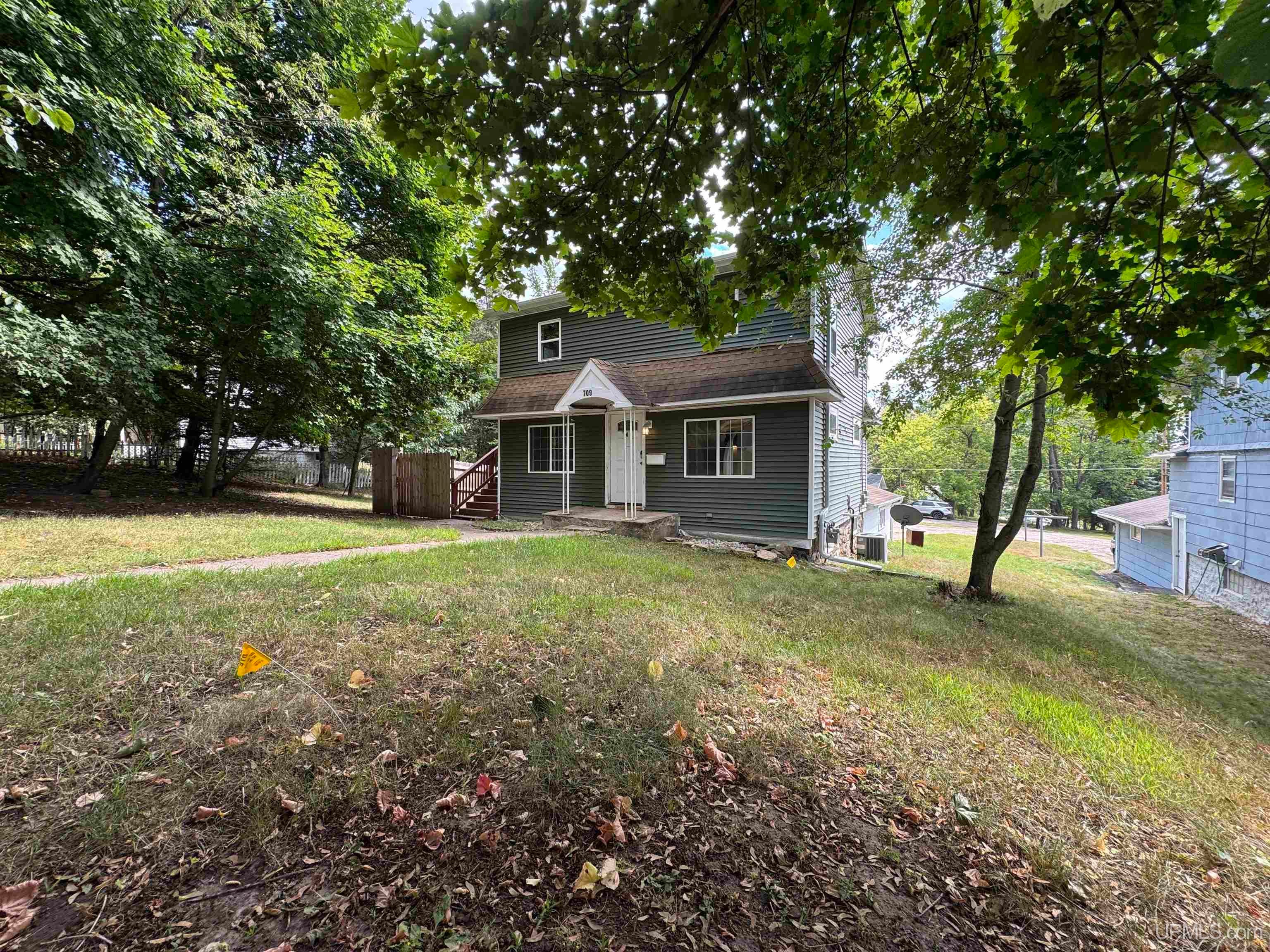 709 E H Street — photo