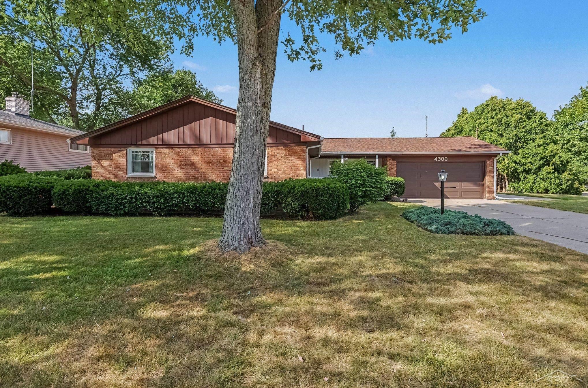 4300 Clement Drive — photo