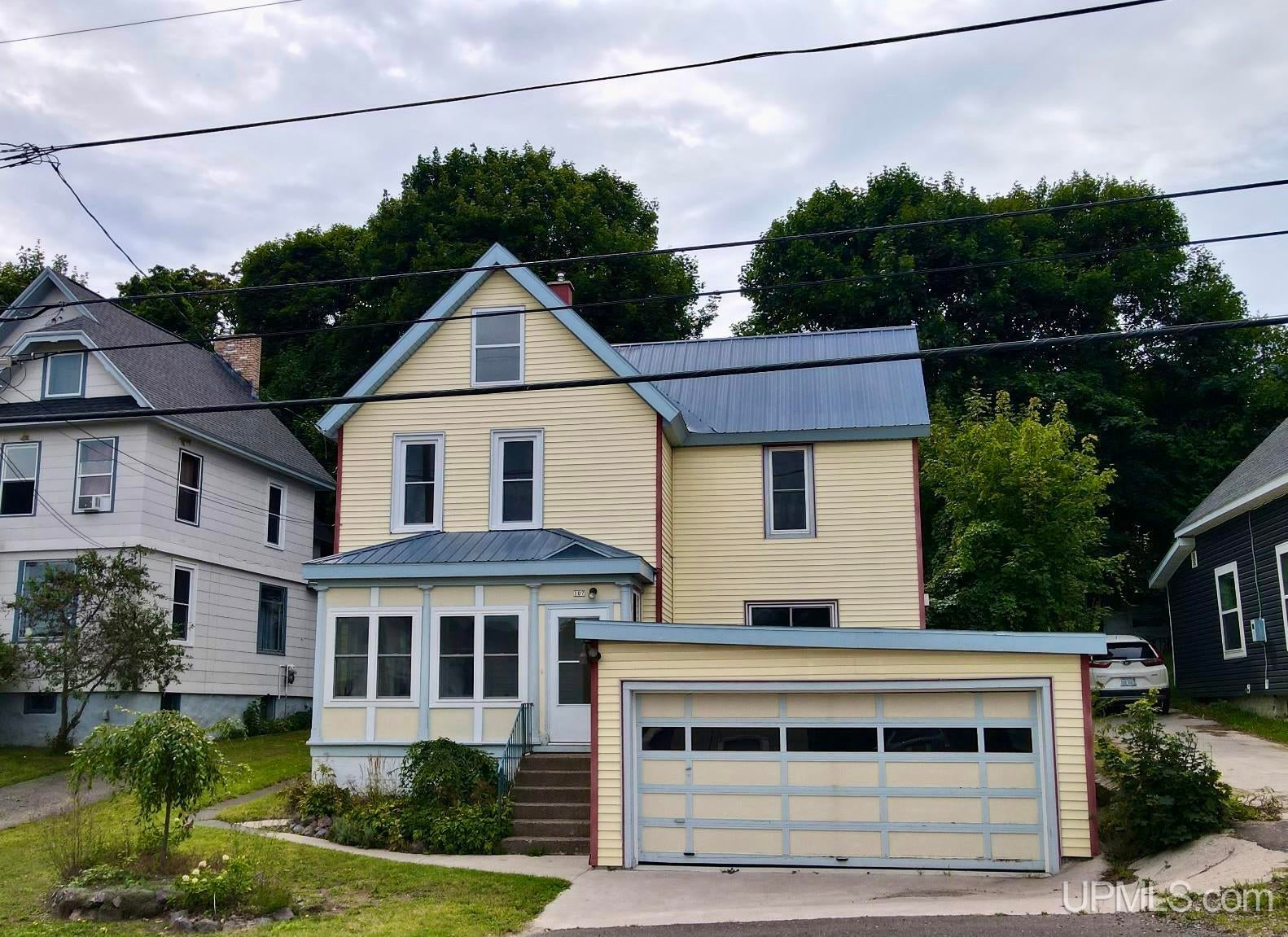 107 W South Avenue — photo