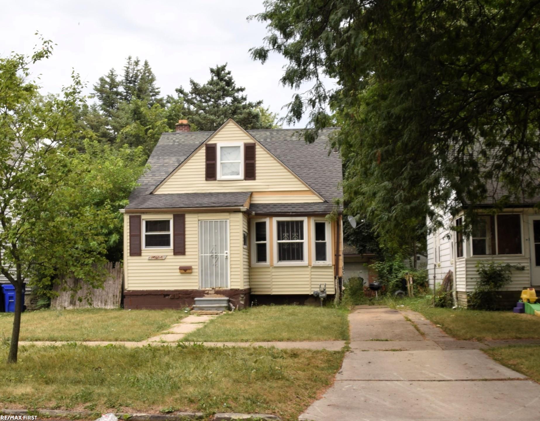 8292 Brace Street — photo