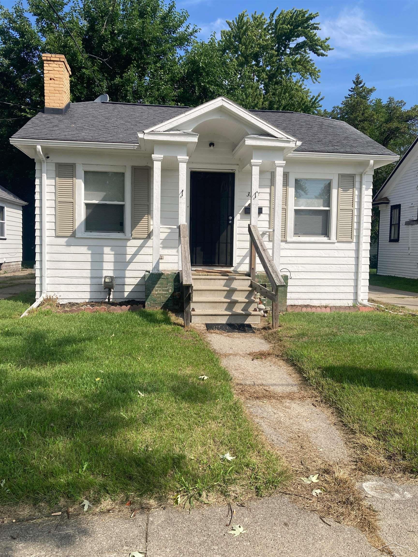 3323 Webber Street — photo
