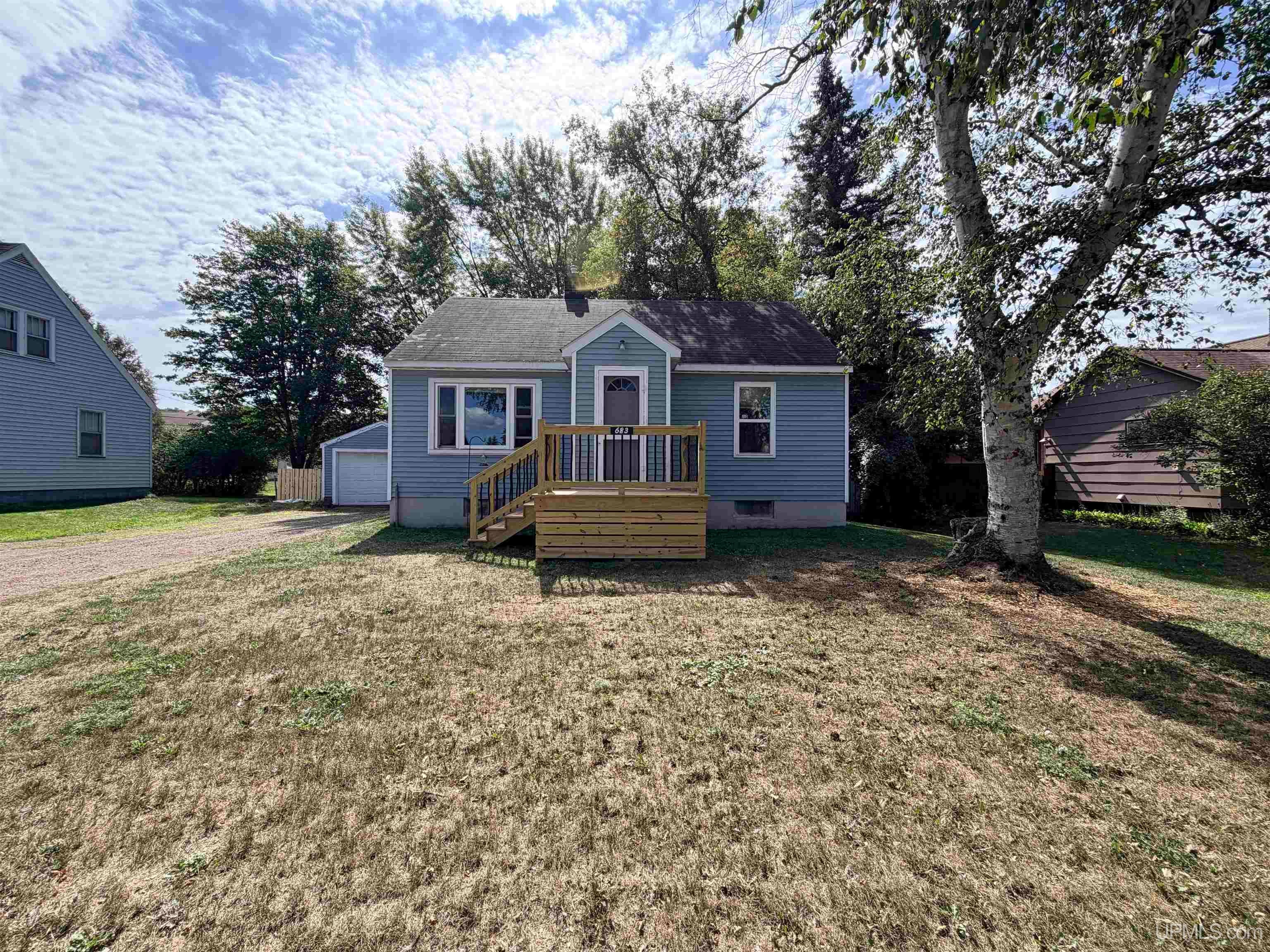 683 Cedar Street — photo