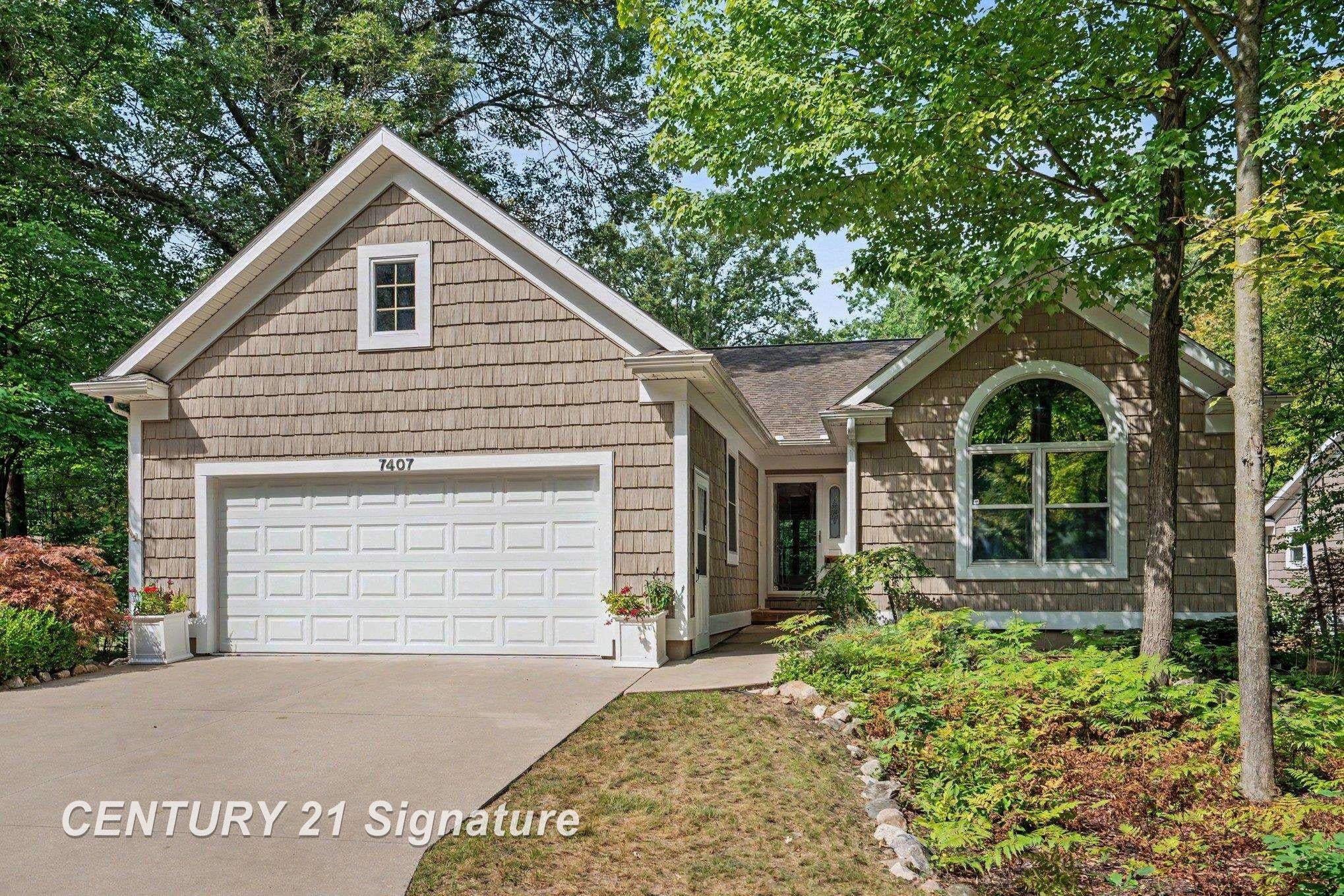 7407 Rock Hollow Ln Lane — photo