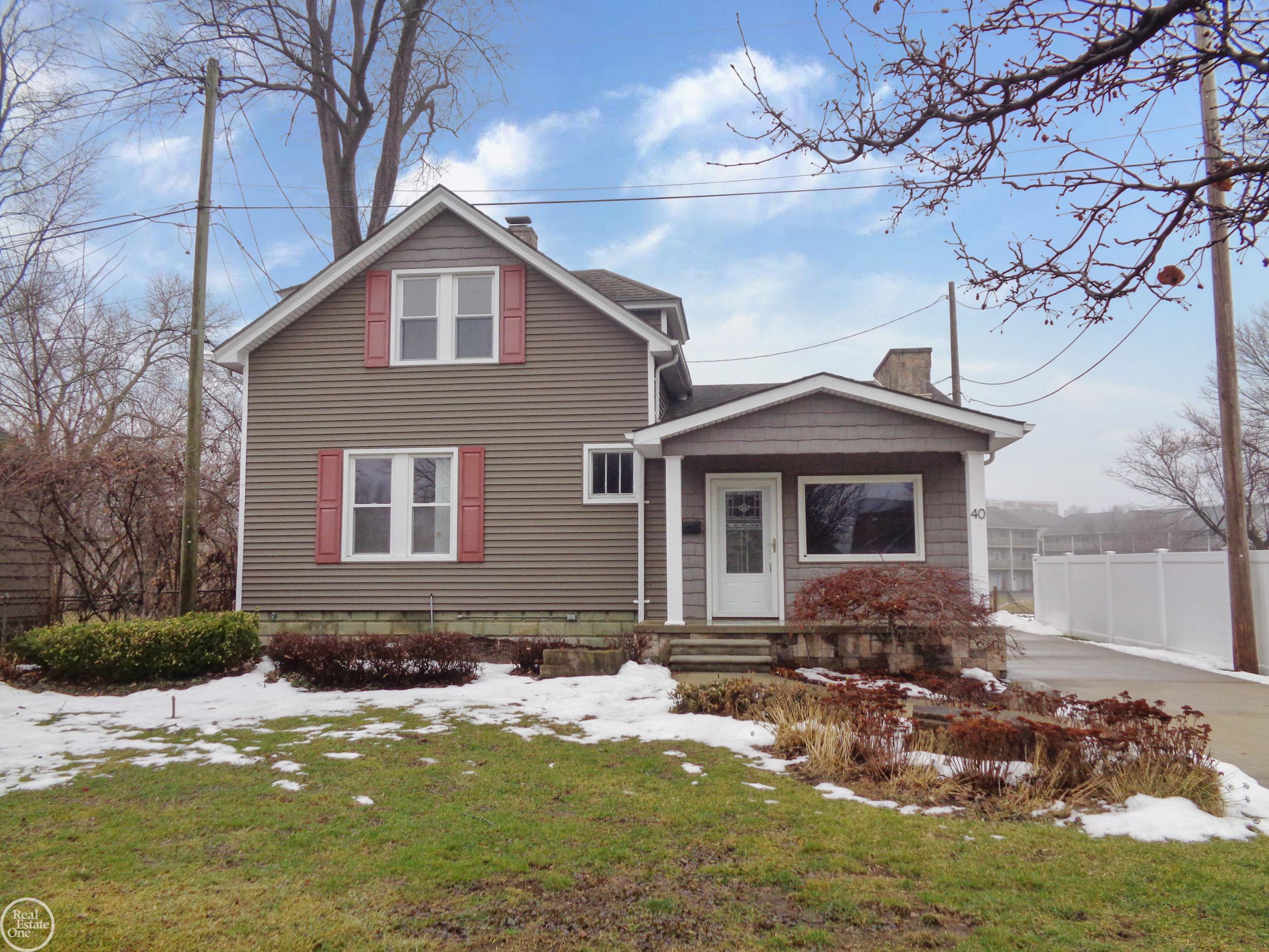 40 Riverside Drive — photo
