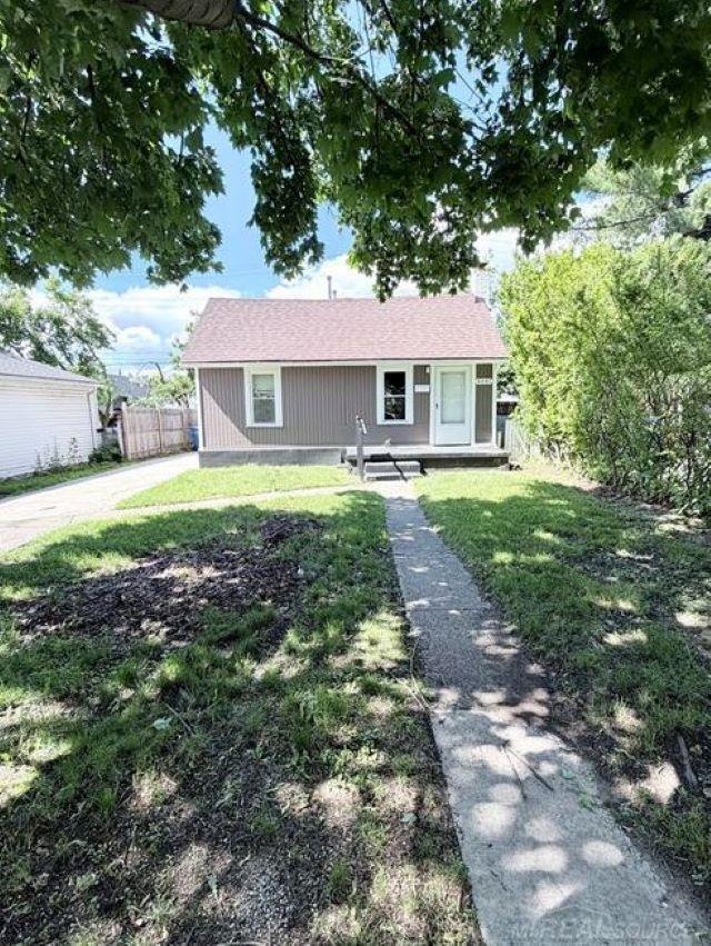 8661 Dodge Avenue — photo