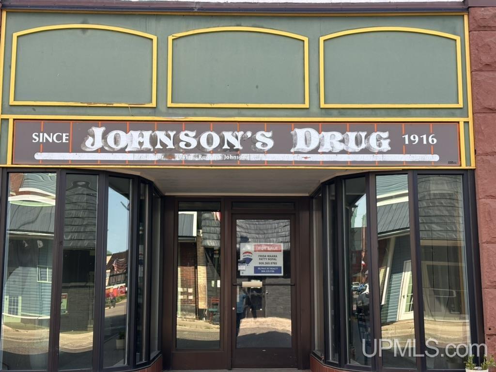110 S Main Street — photo
