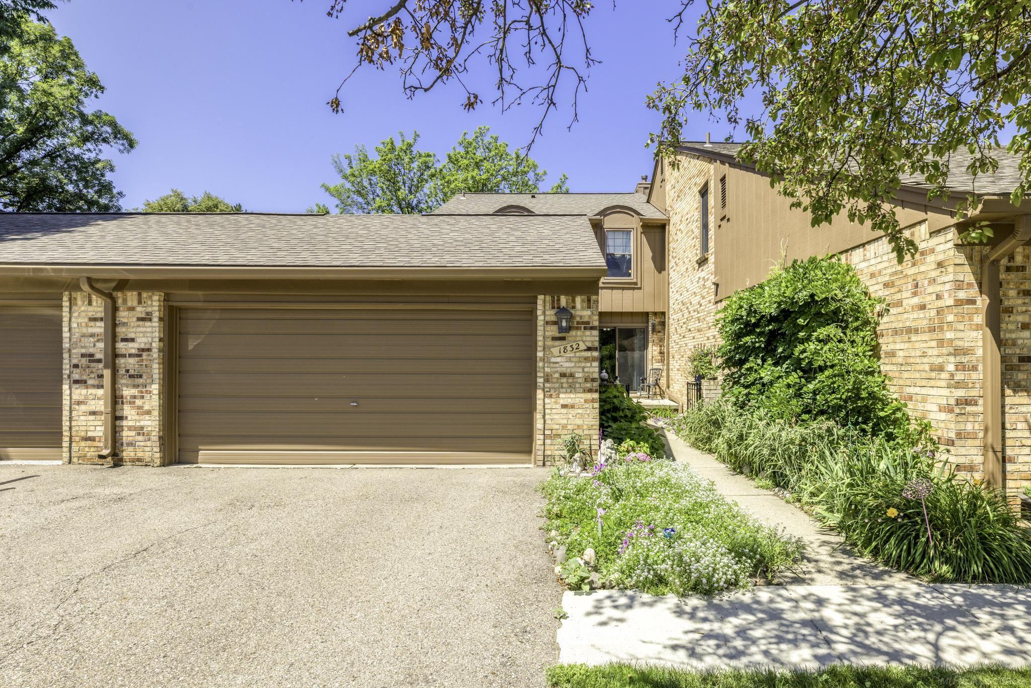 1832 Burning Bush Court — photo