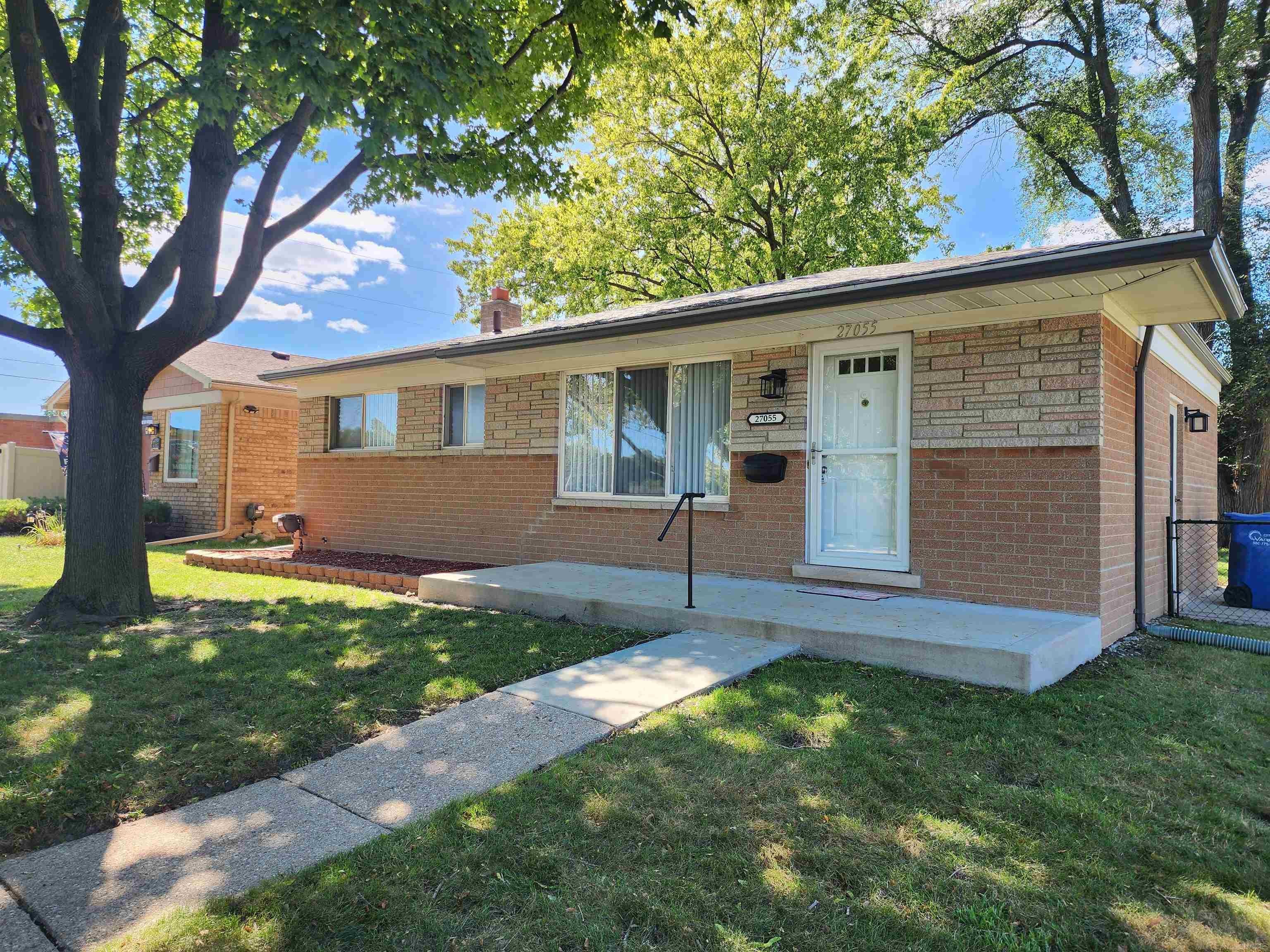 27055 Merideth Drive — photo
