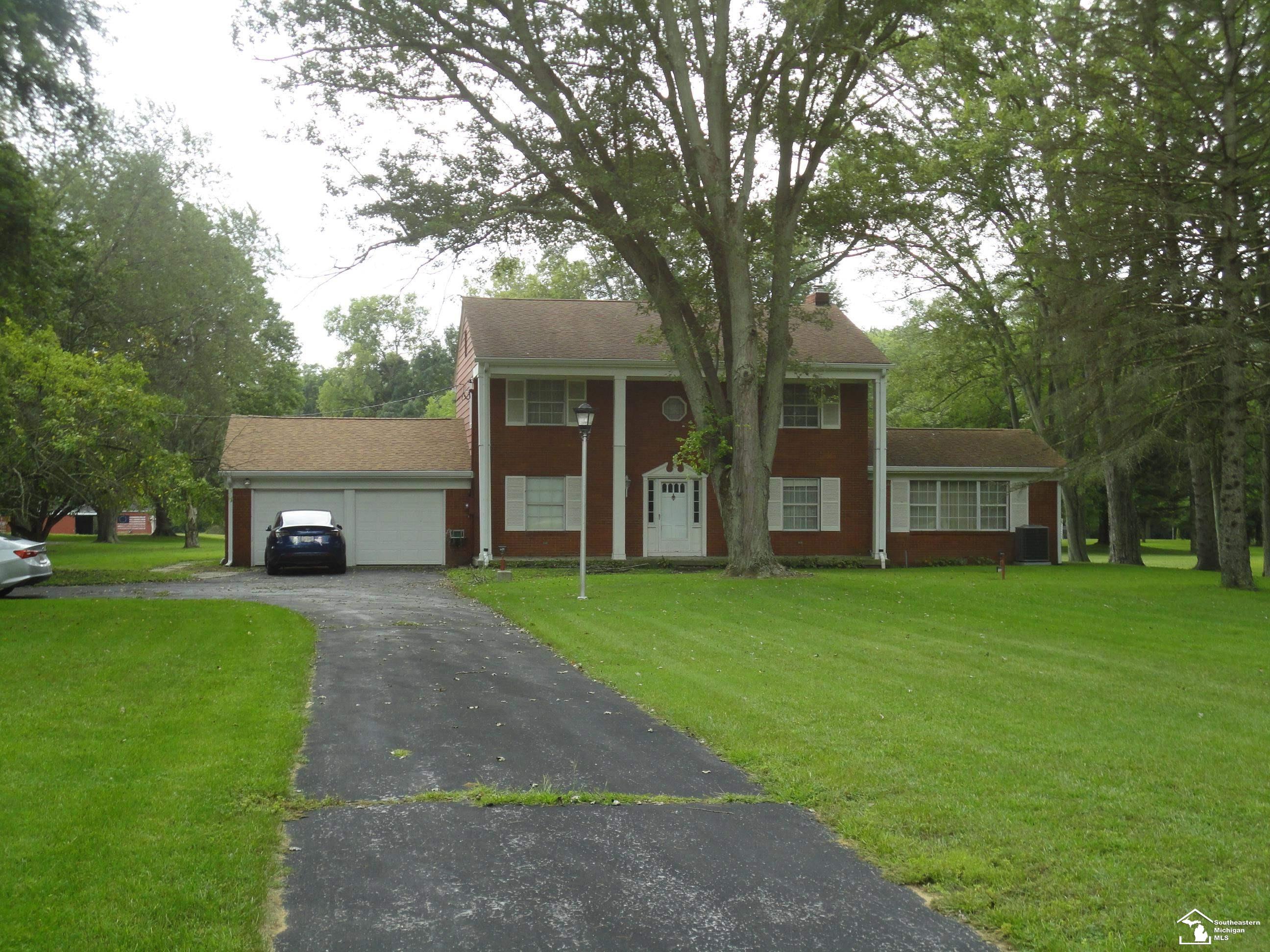 2633 Smith Road — photo