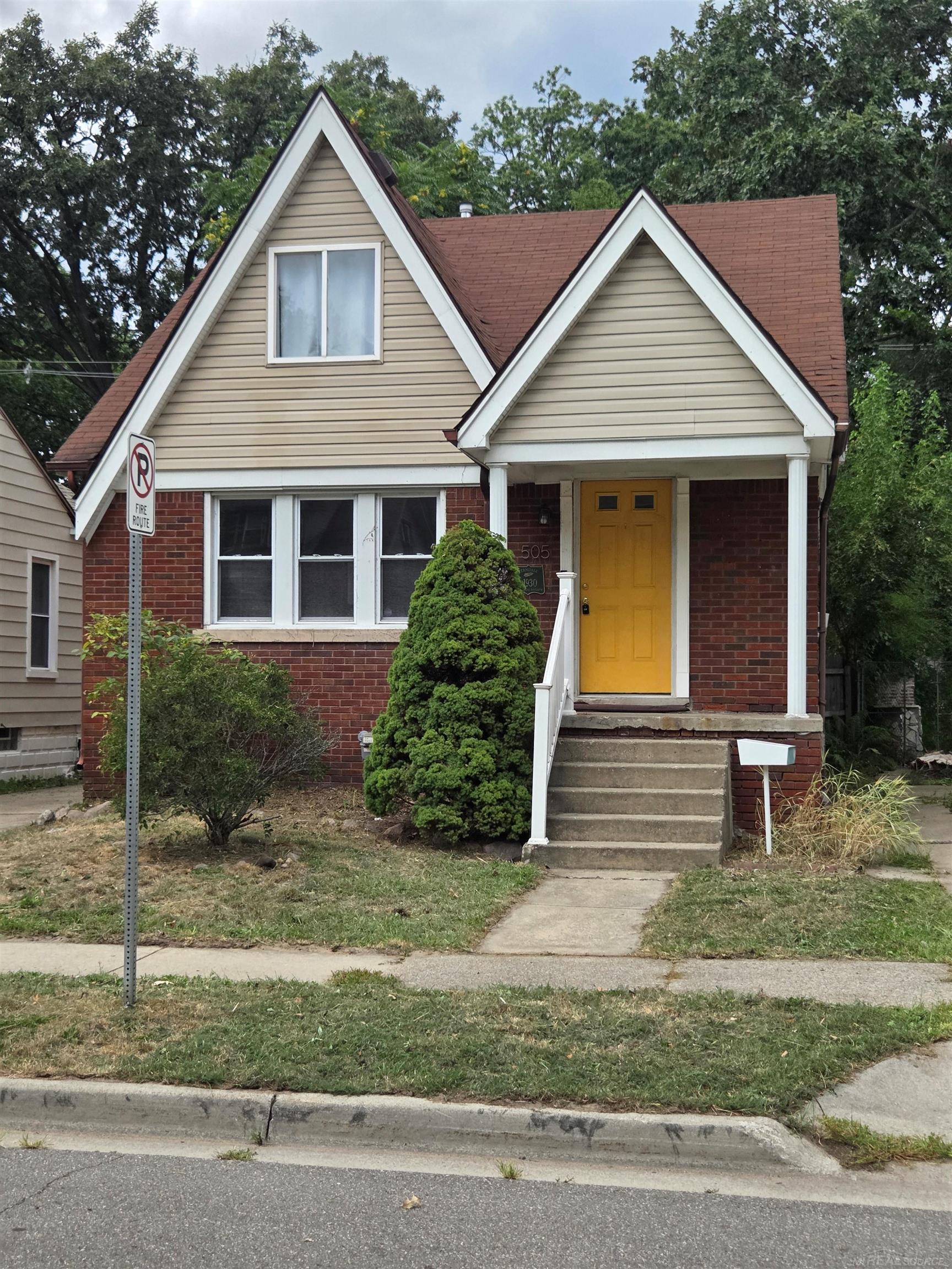 505 E Woodland Street — photo