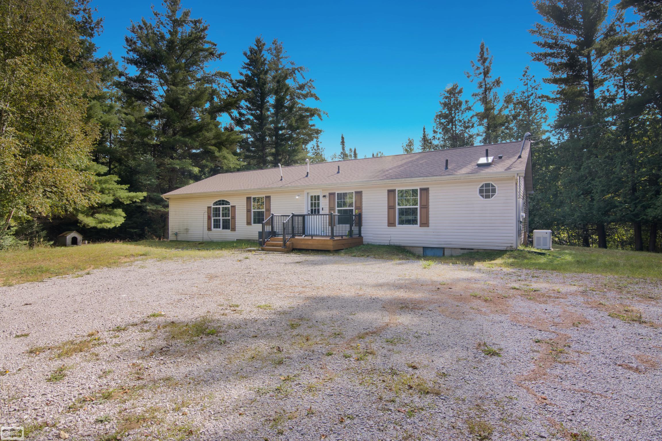 100 Duggan Drive — photo