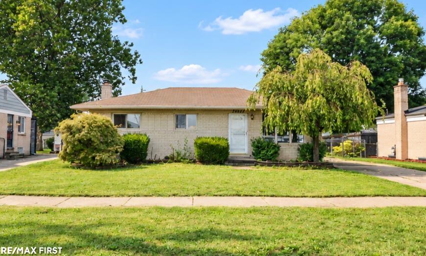 35247 Kelly Road — photo