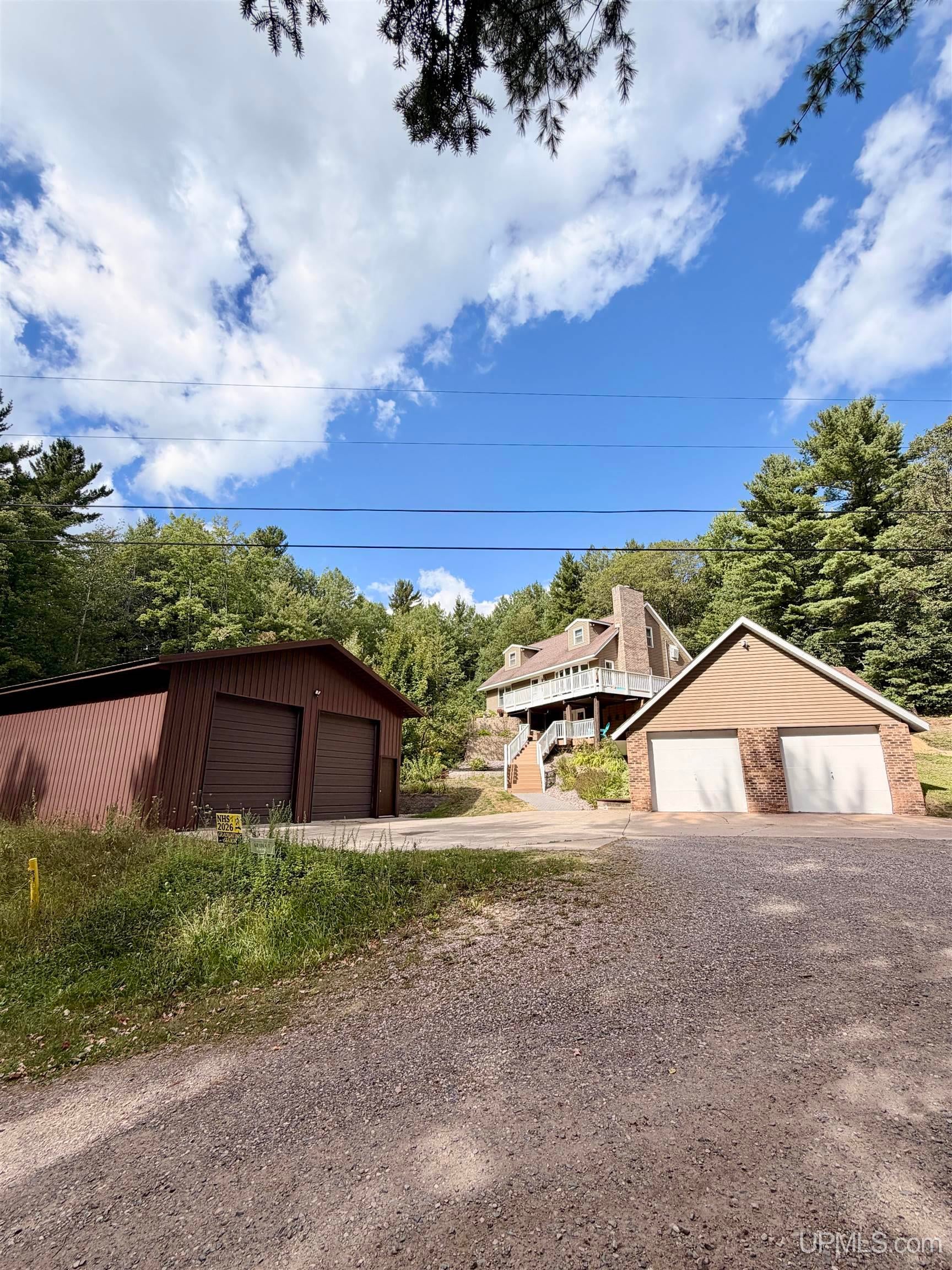 13 Sandy Drive — photo