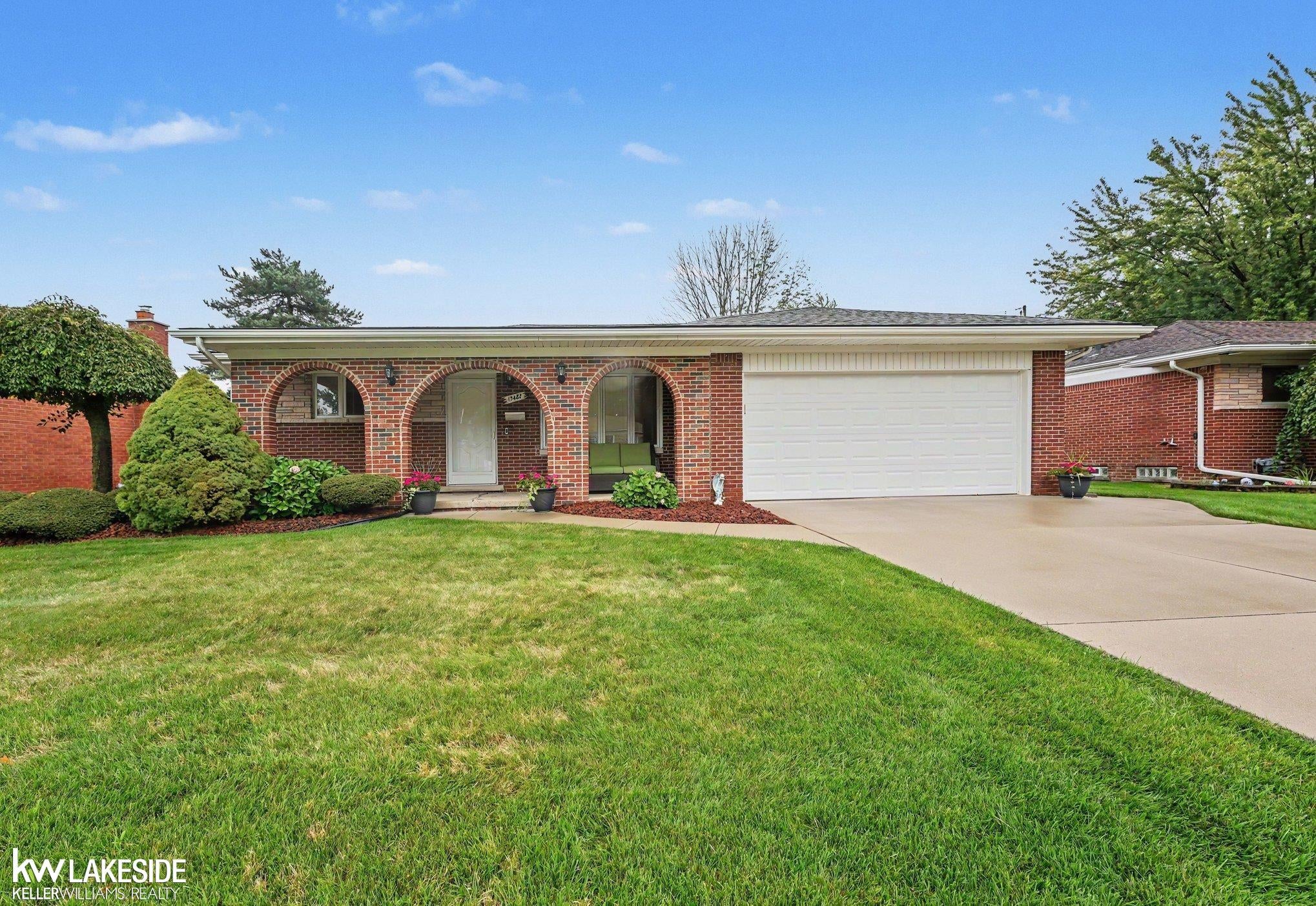 13482 Perry Circle — photo