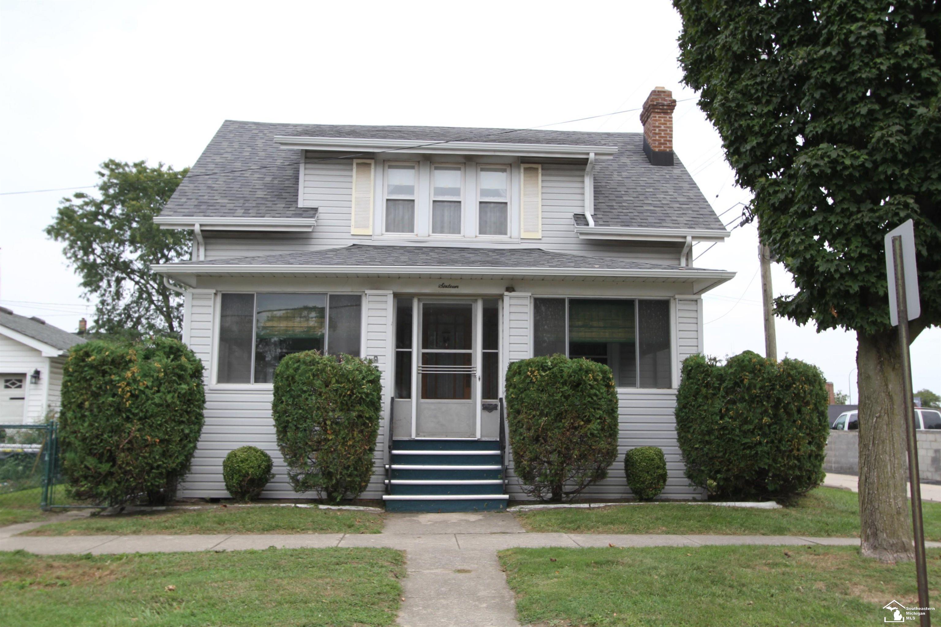 16 W Sixth Street — photo