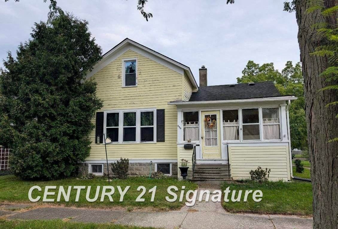 220 S Charles Street — photo