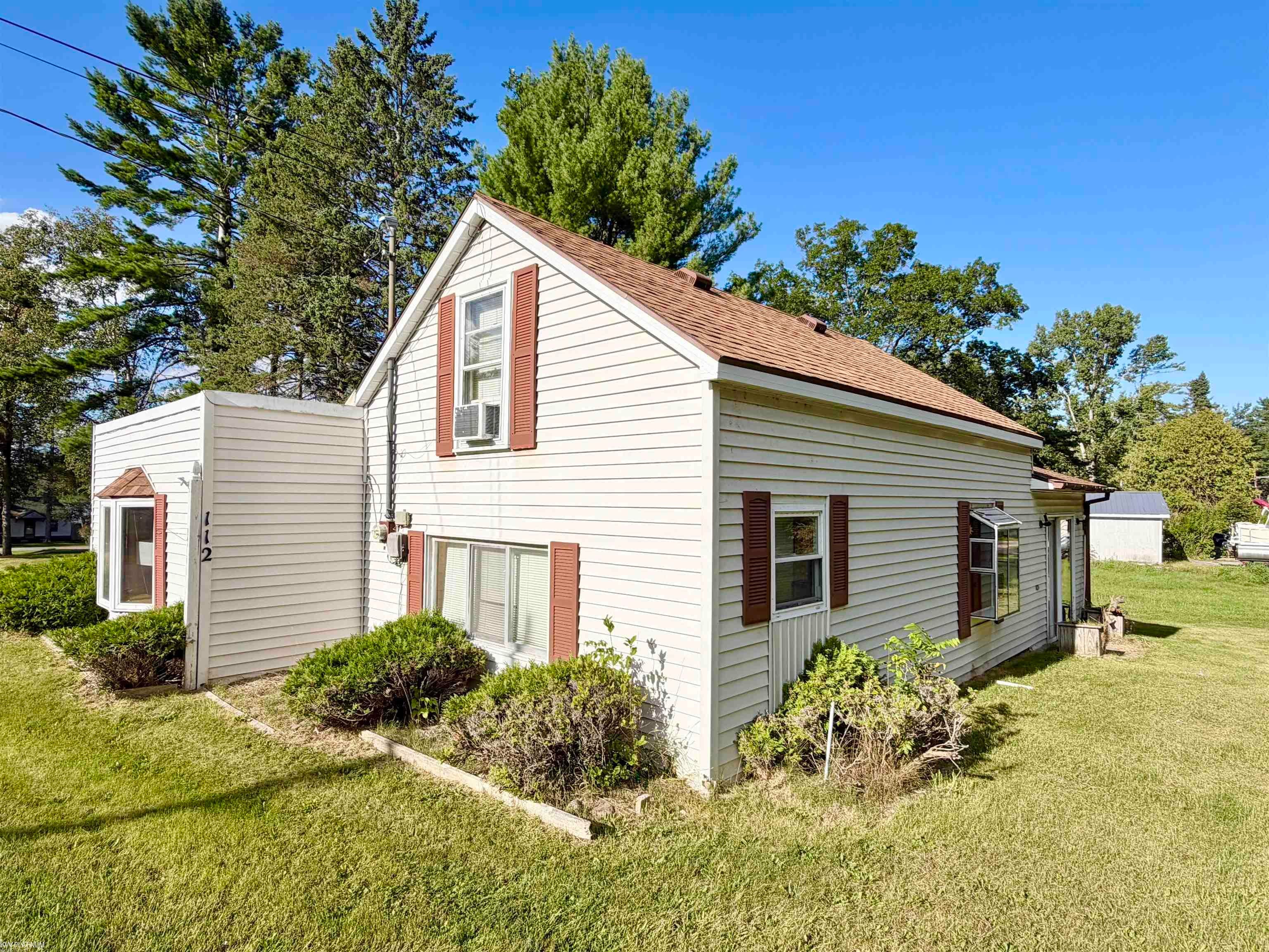 112 Lakeview Drive — photo