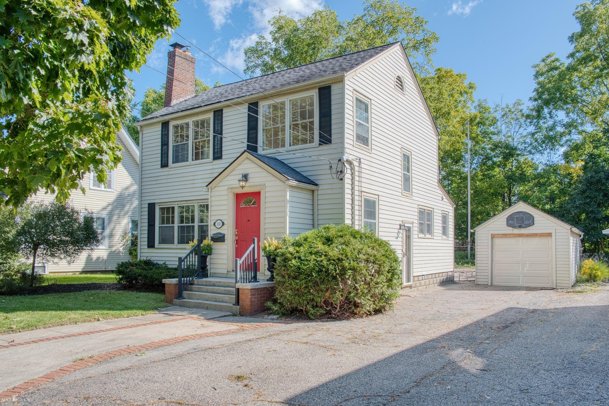 1010 N Washington Street — photo
