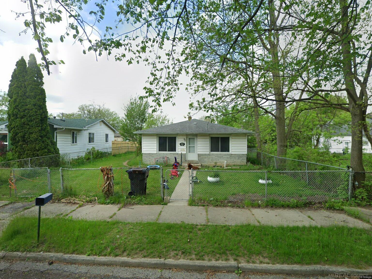 542 Harvey Avenue — photo