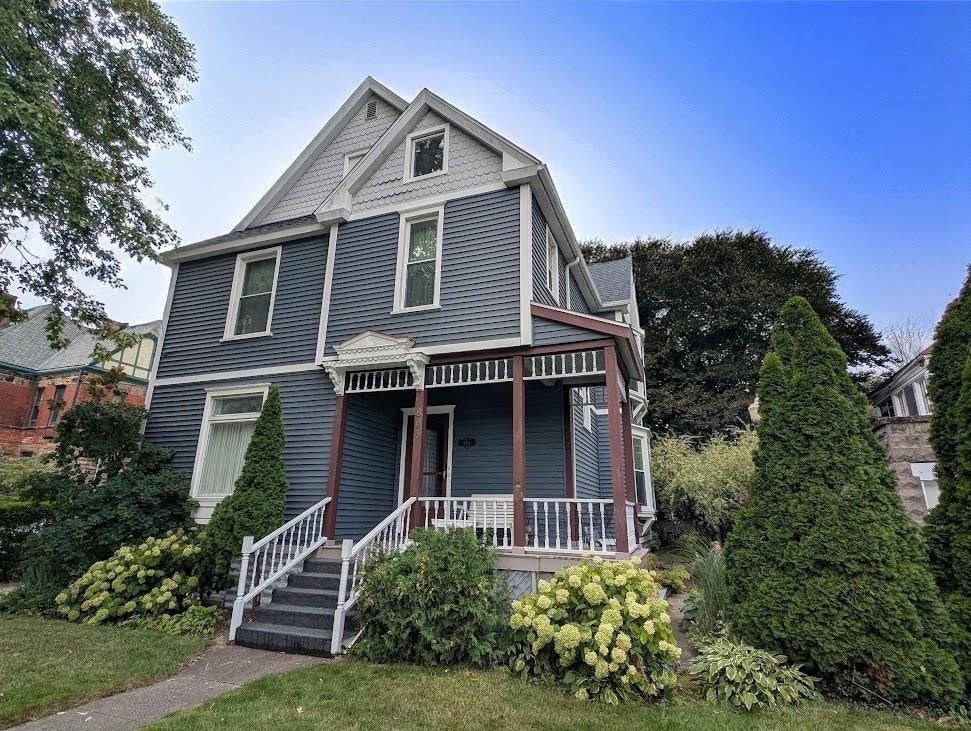 803 N Mclellan Street — photo