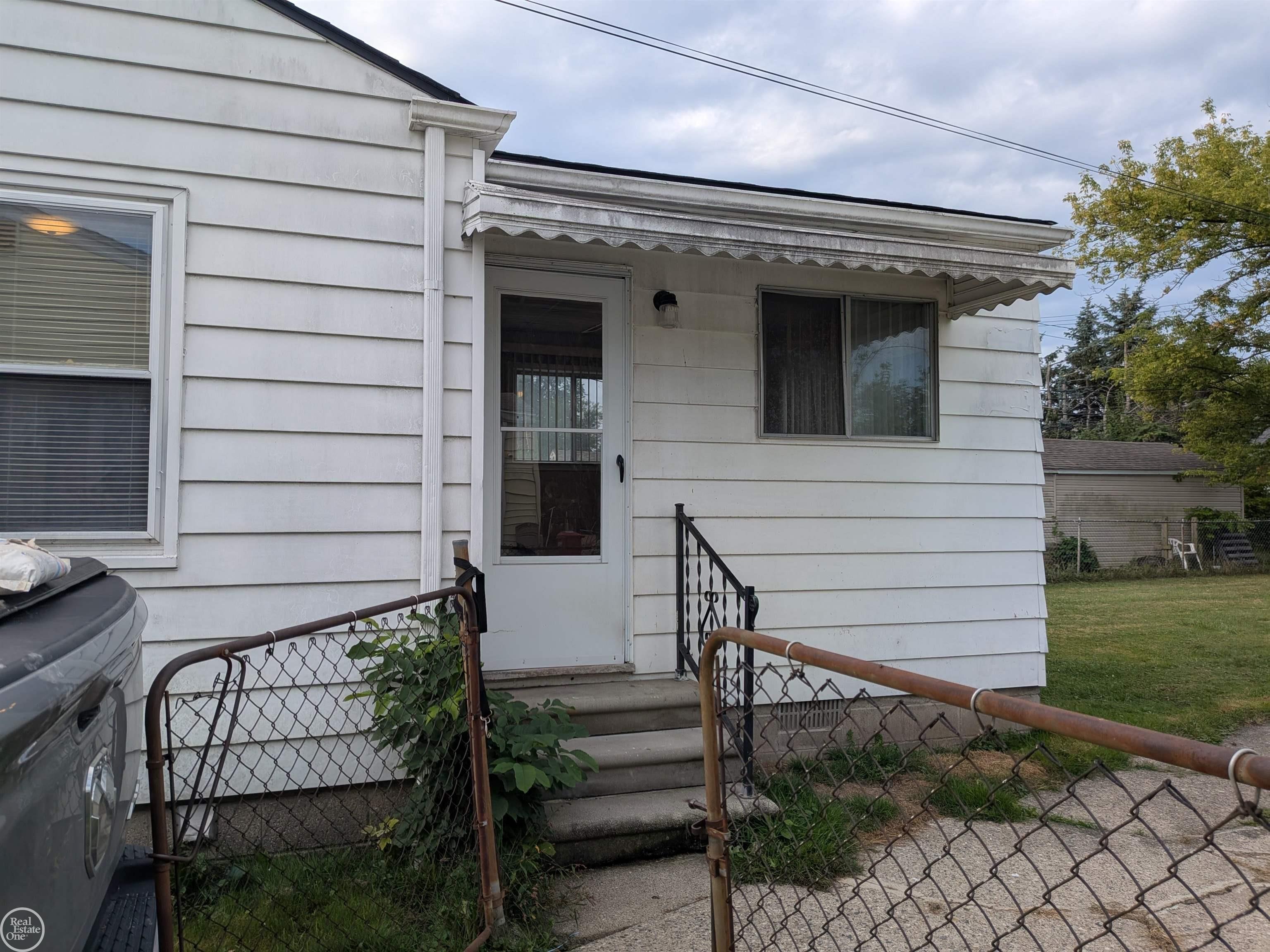 23245 Ford Street — photo