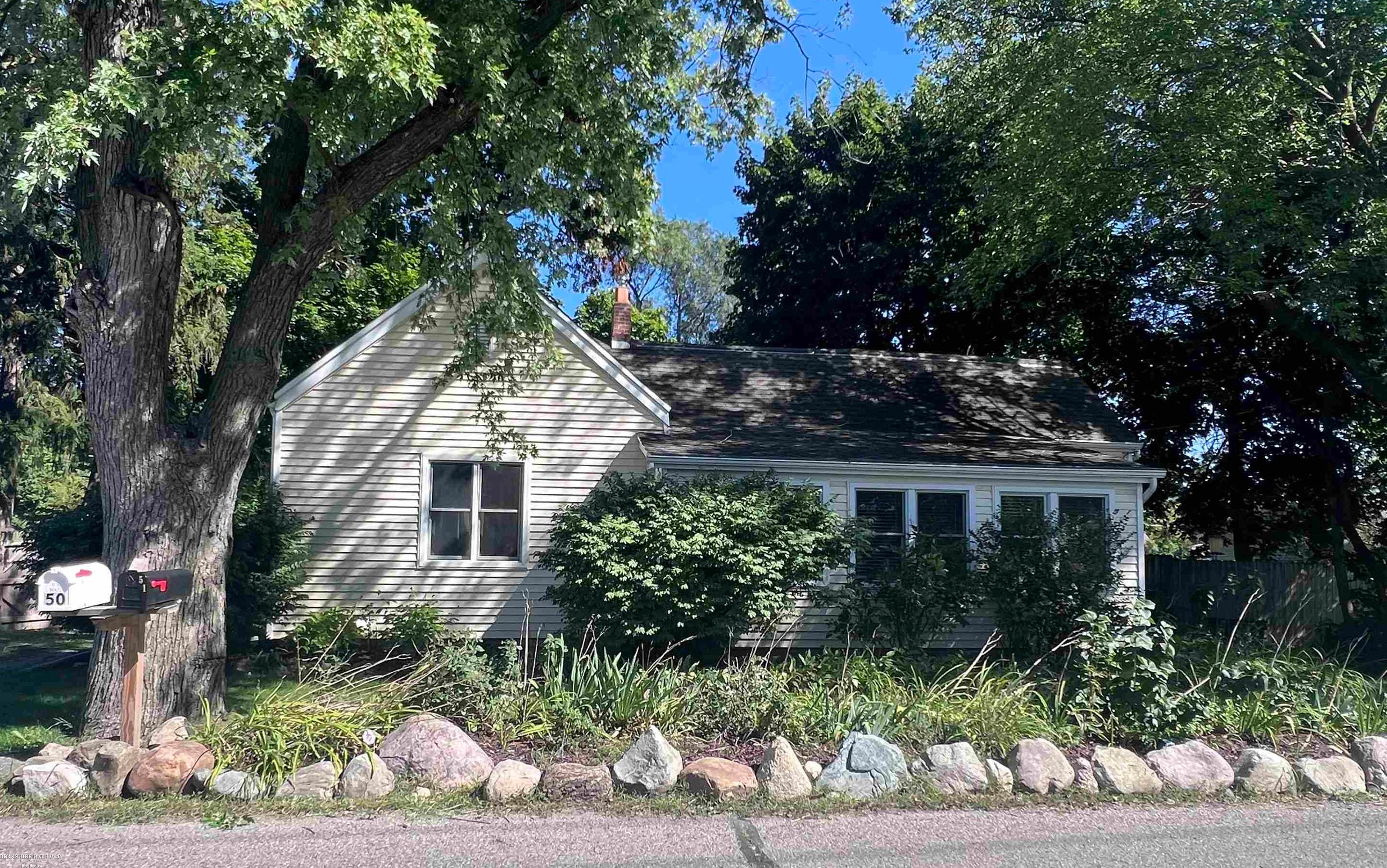 51 Juniper Street — photo