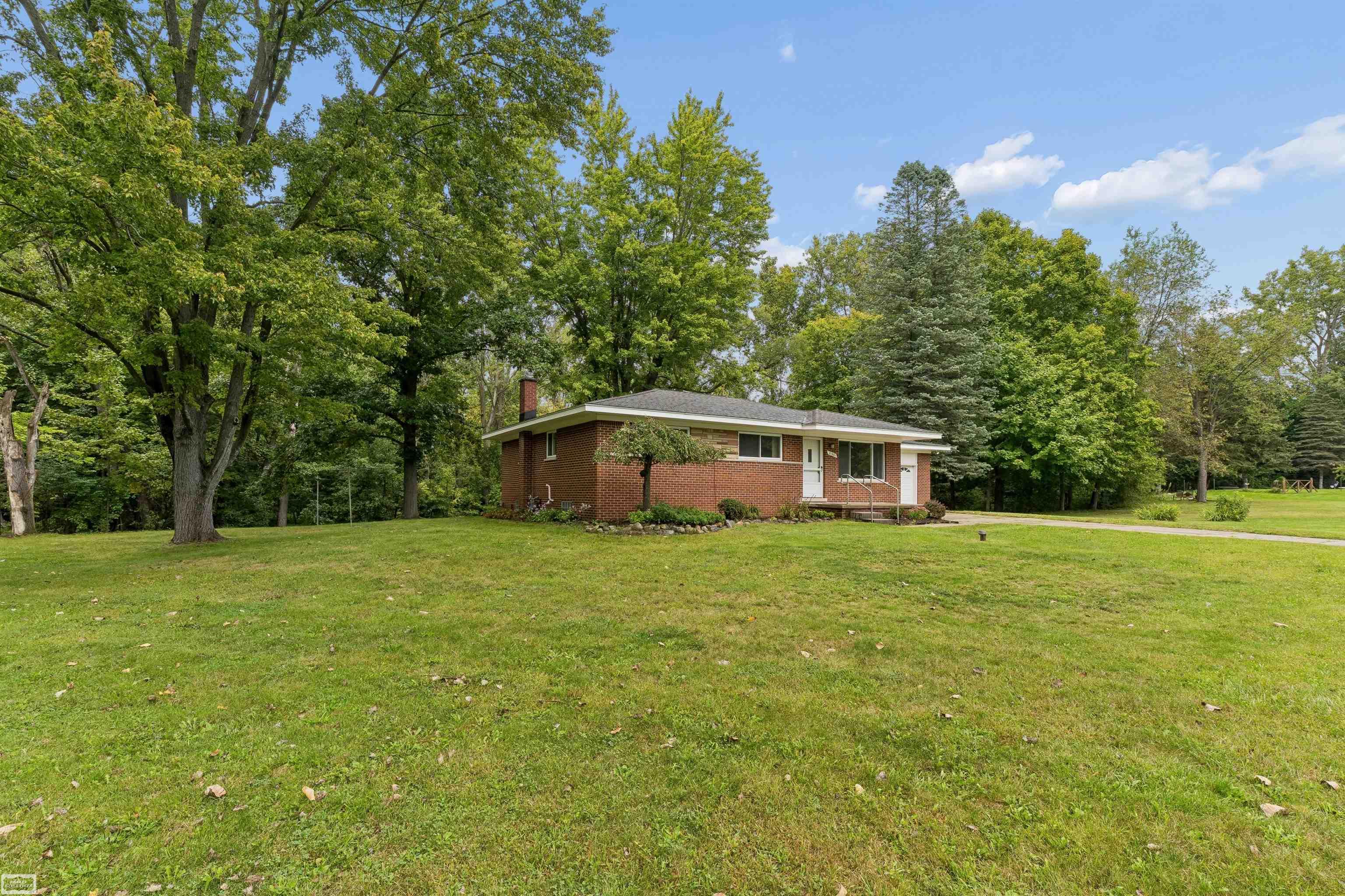 21601 Chester Road, Ray Twp, MI 48096 — photo 2