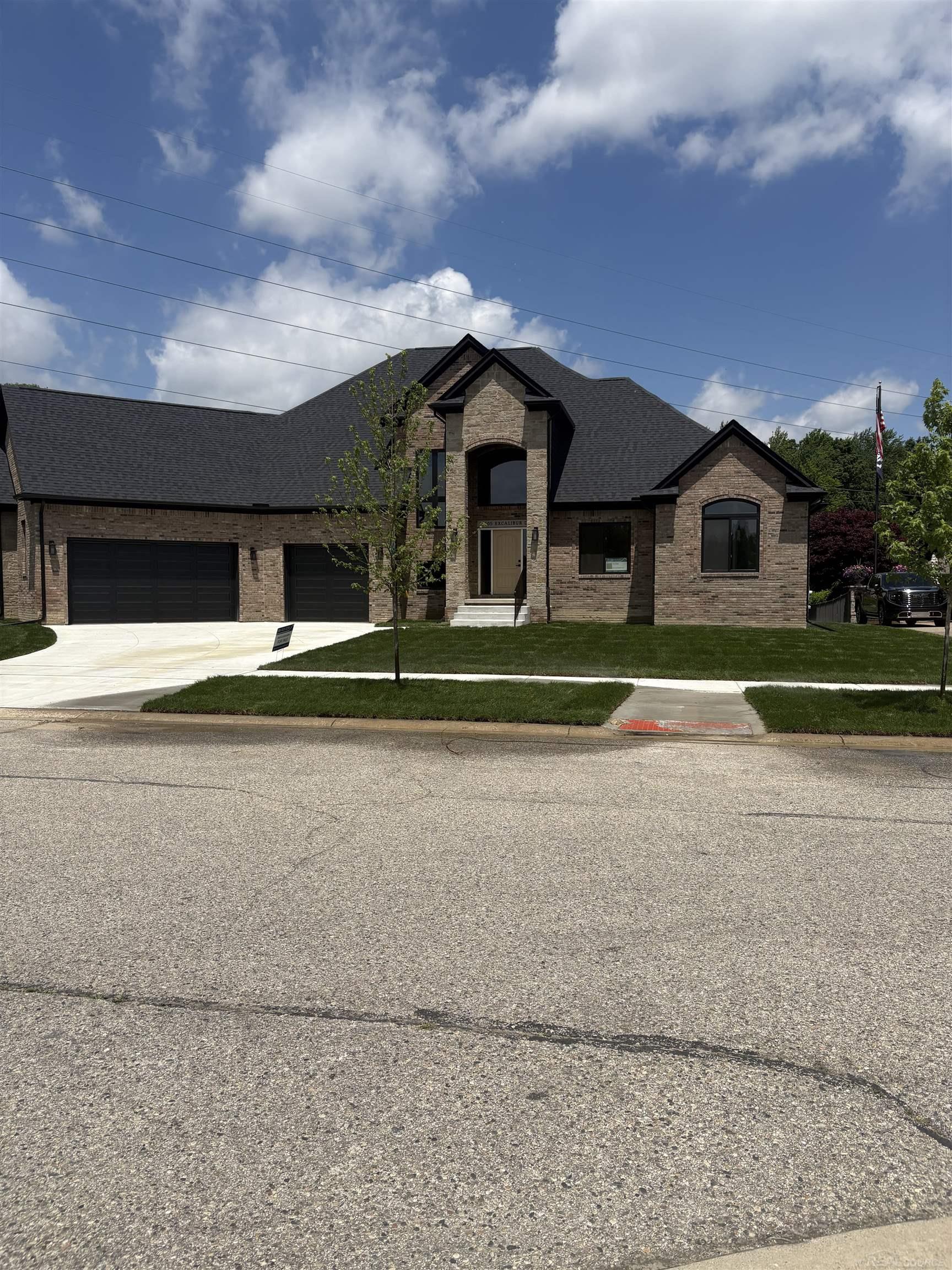 10505 Excalibur Drive — photo