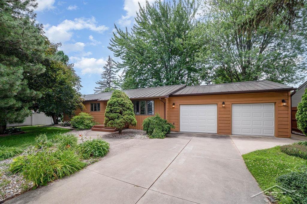 409 W Edwin Street — photo