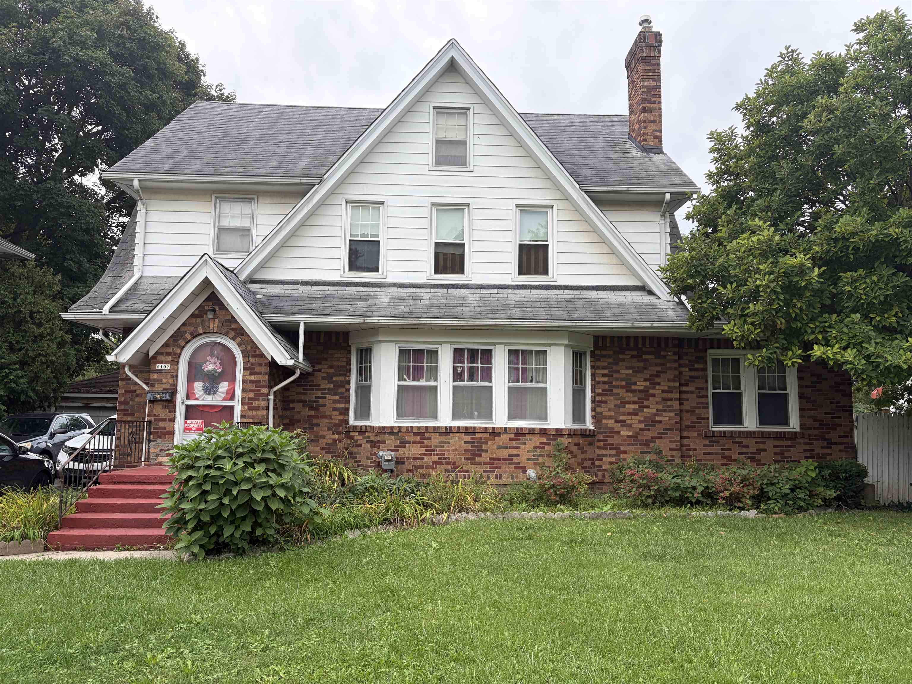 1107 Welch Boulevard — photo