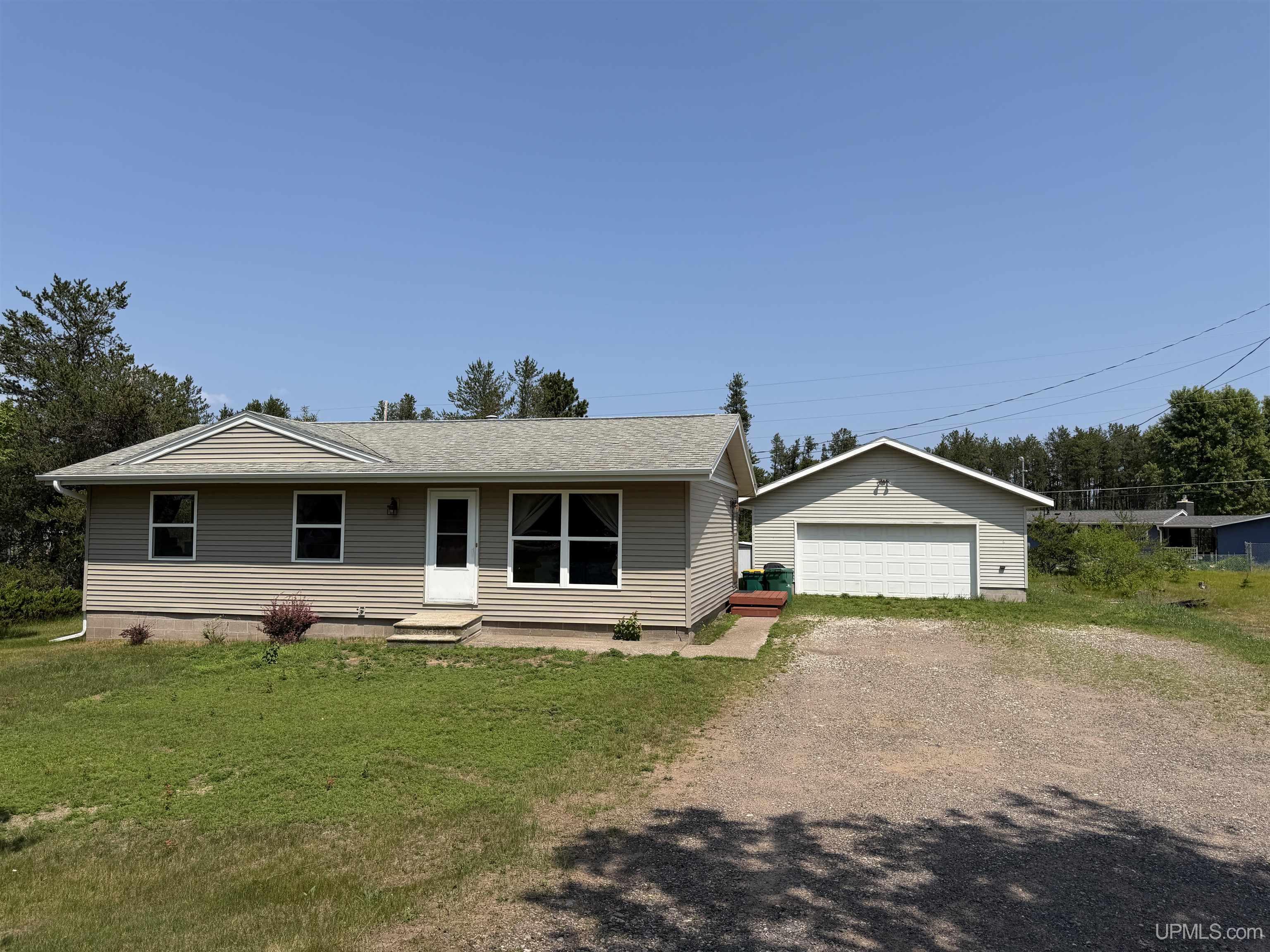 1487 E M28 Highway — photo