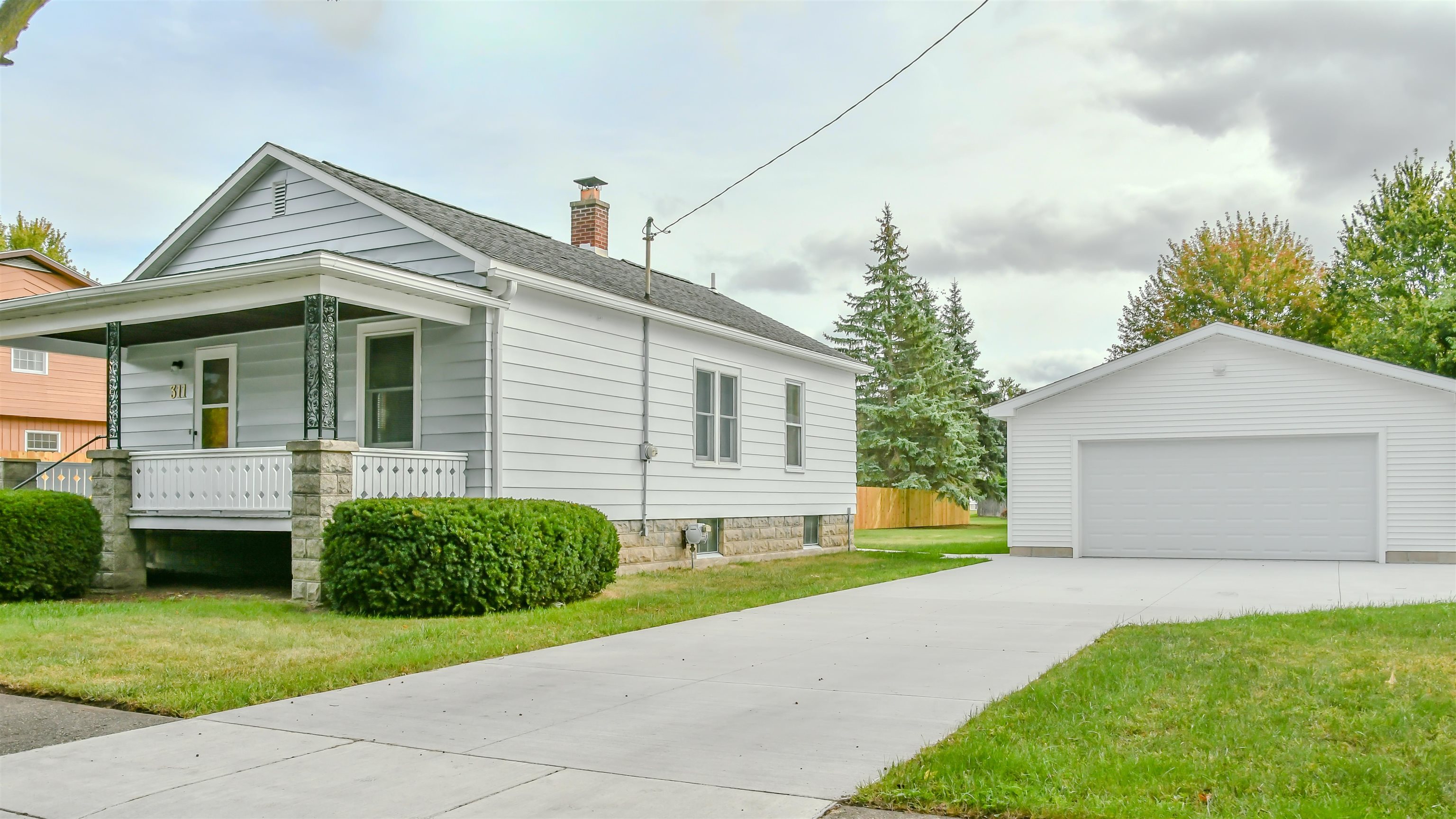 311 Caroline Street — photo