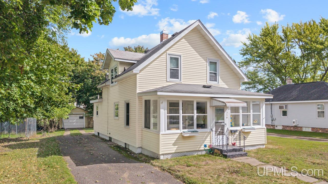 225 Beech Street — photo