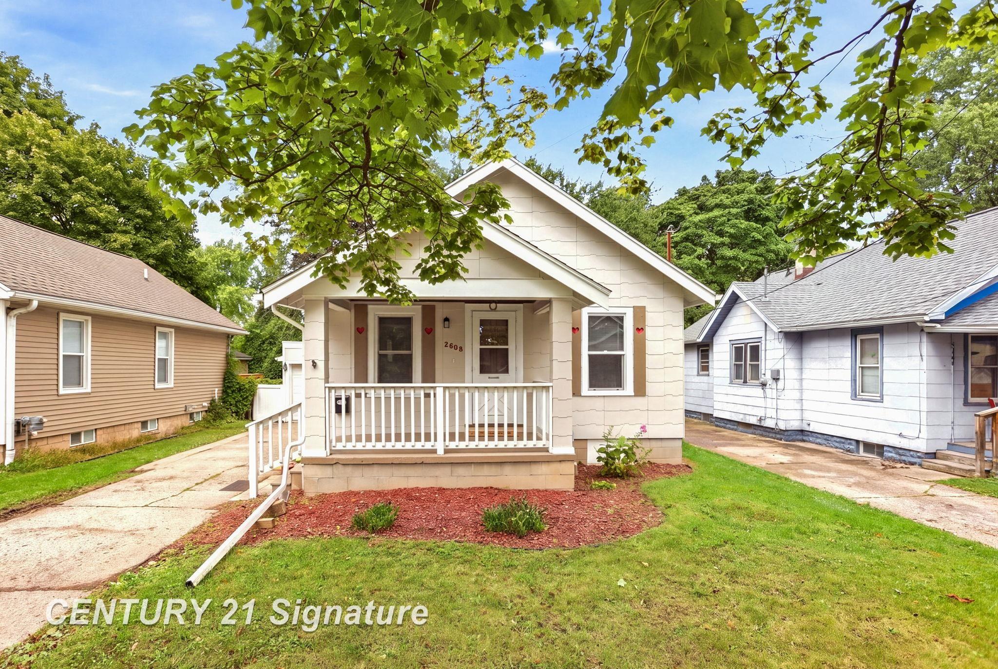 2608 Blake Street — photo