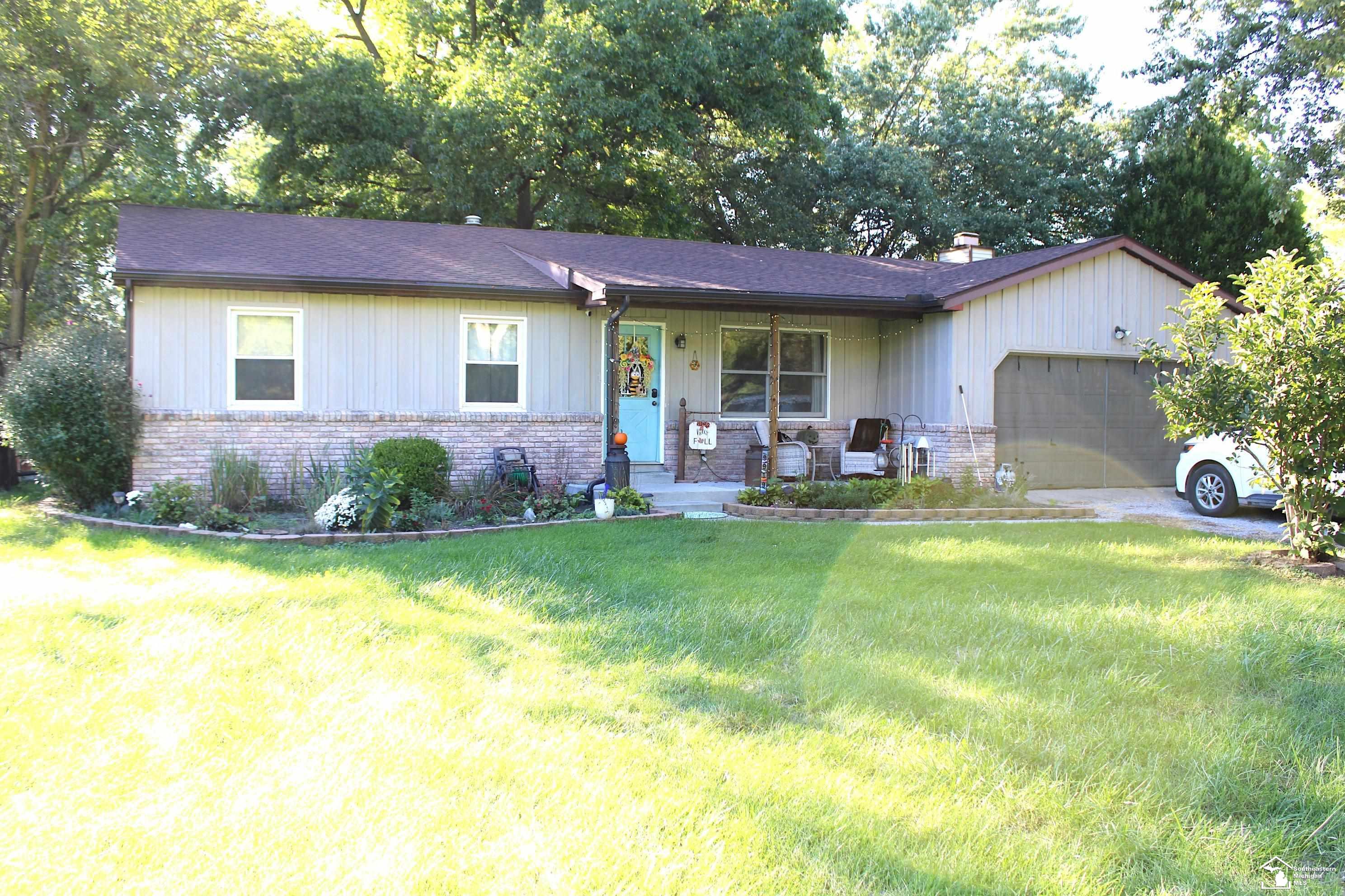9919 Minx Road — photo
