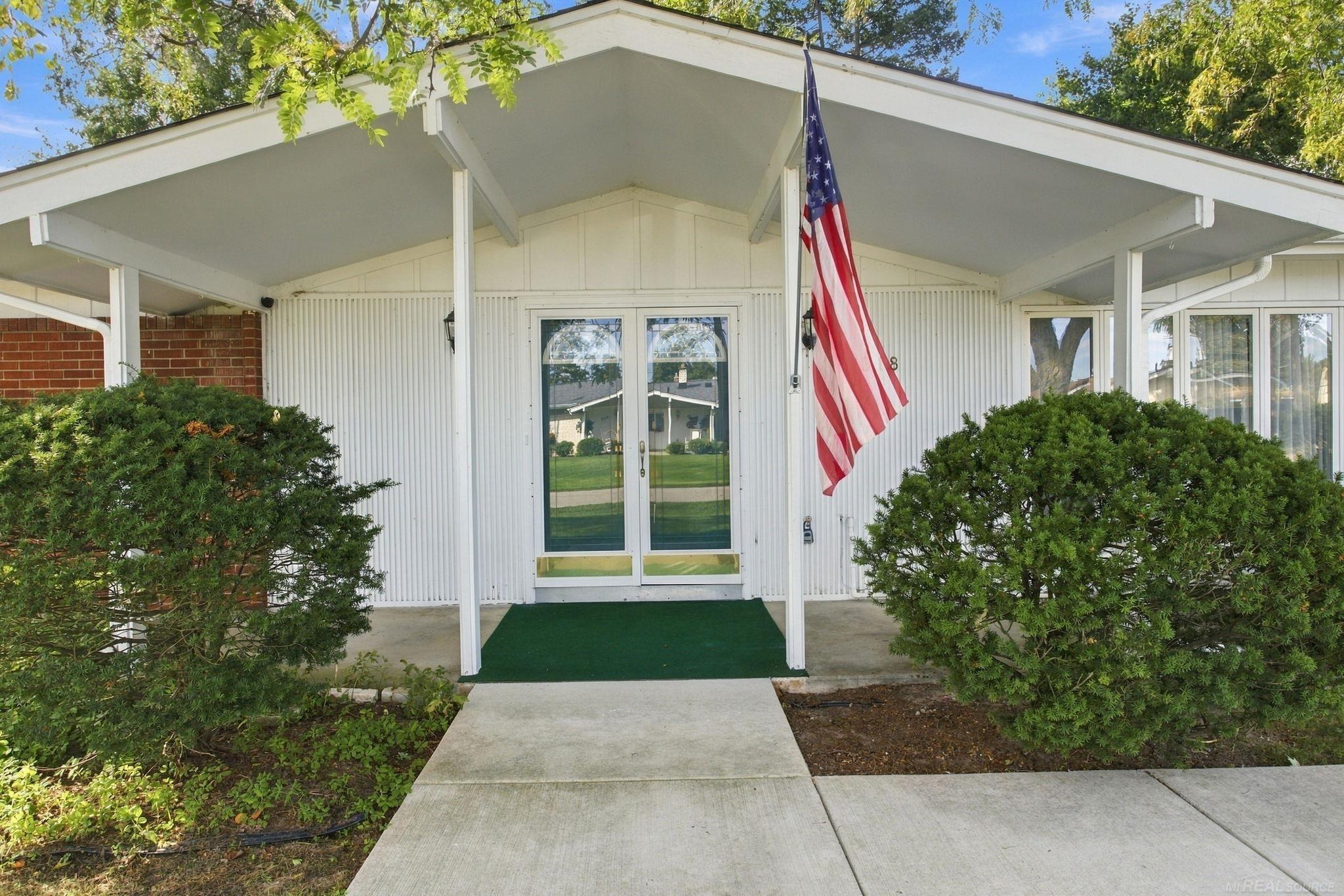 8318 Carriage Hill Drive — photo