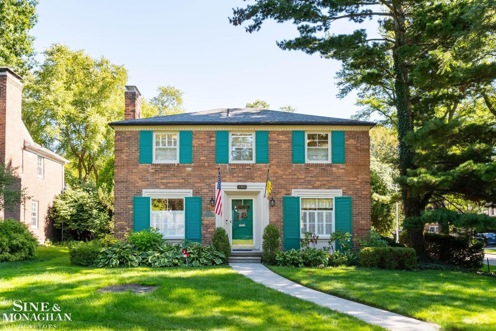 1302 Yorkshire Road — photo