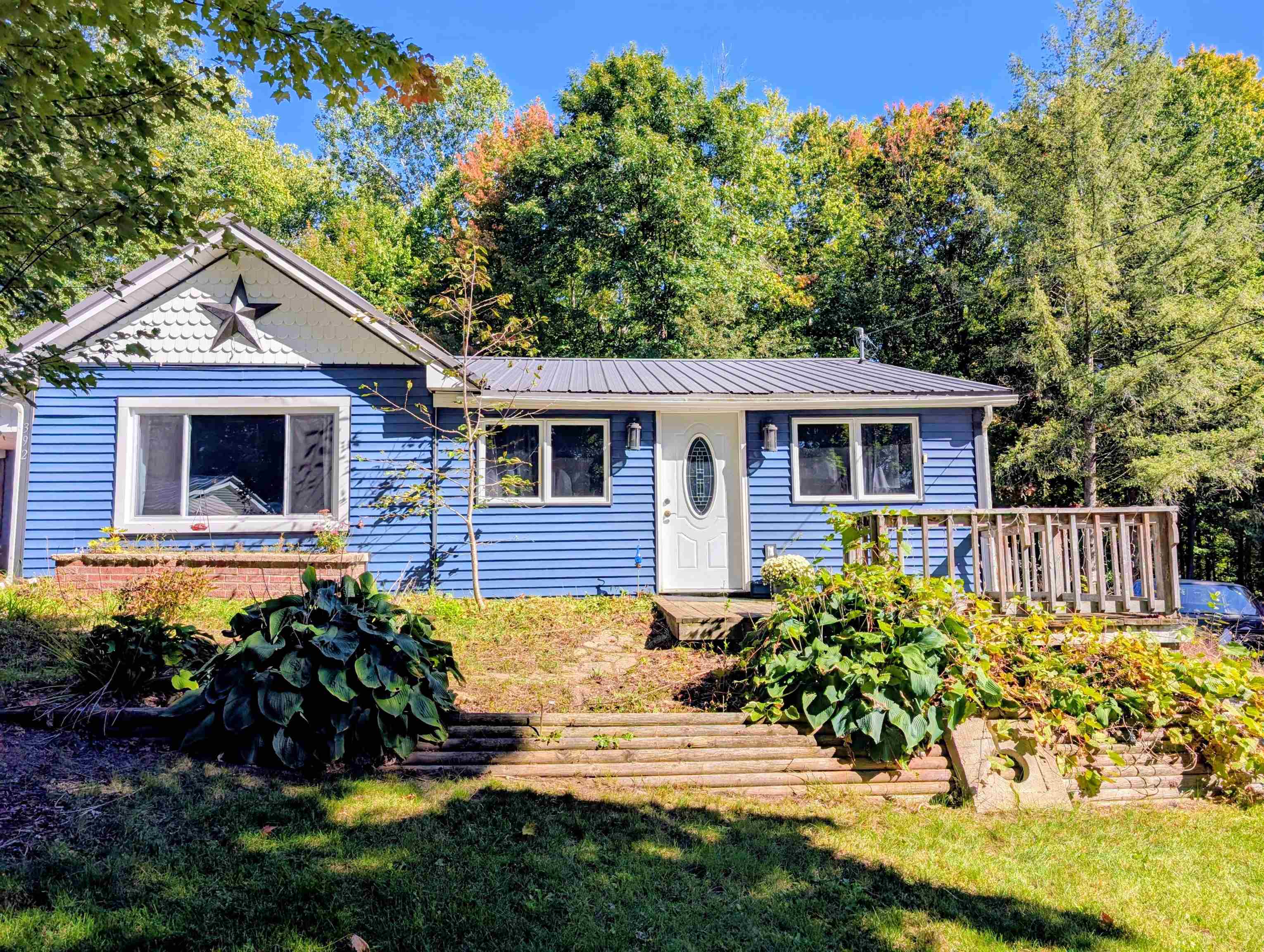 392 N Scott Drive — photo